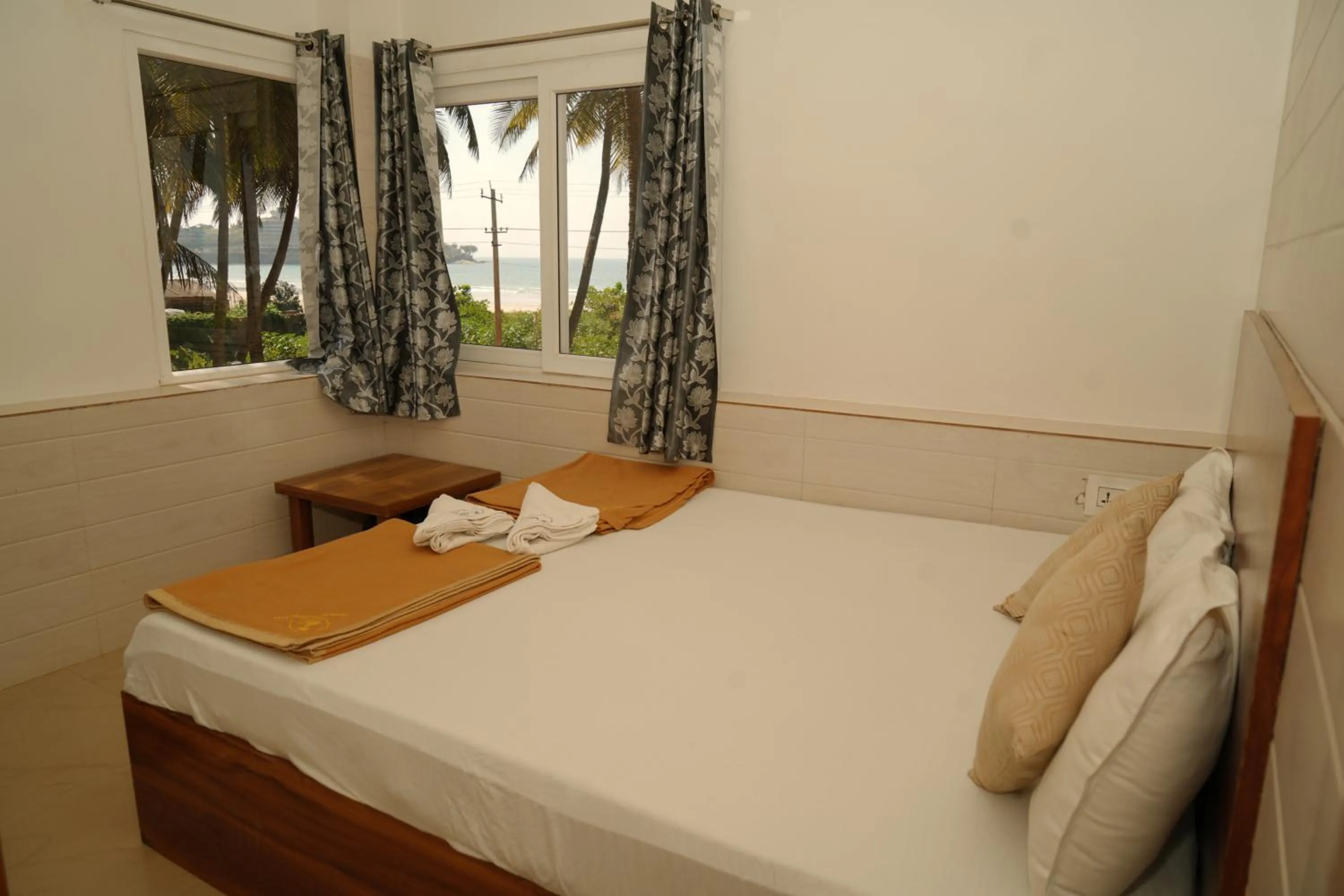 Bed in Amani Beach Homestay