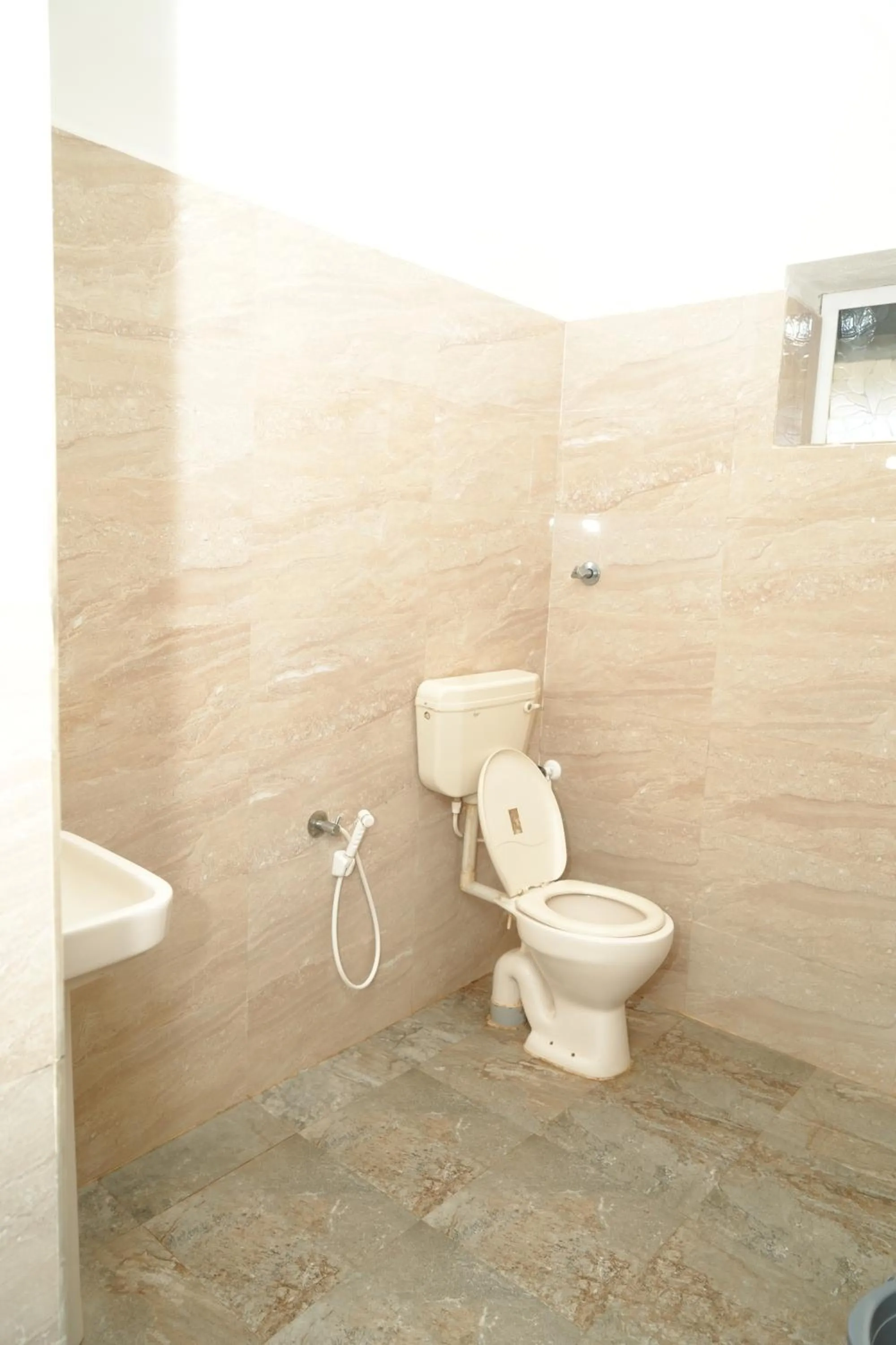 Shower in Amani Beach Homestay