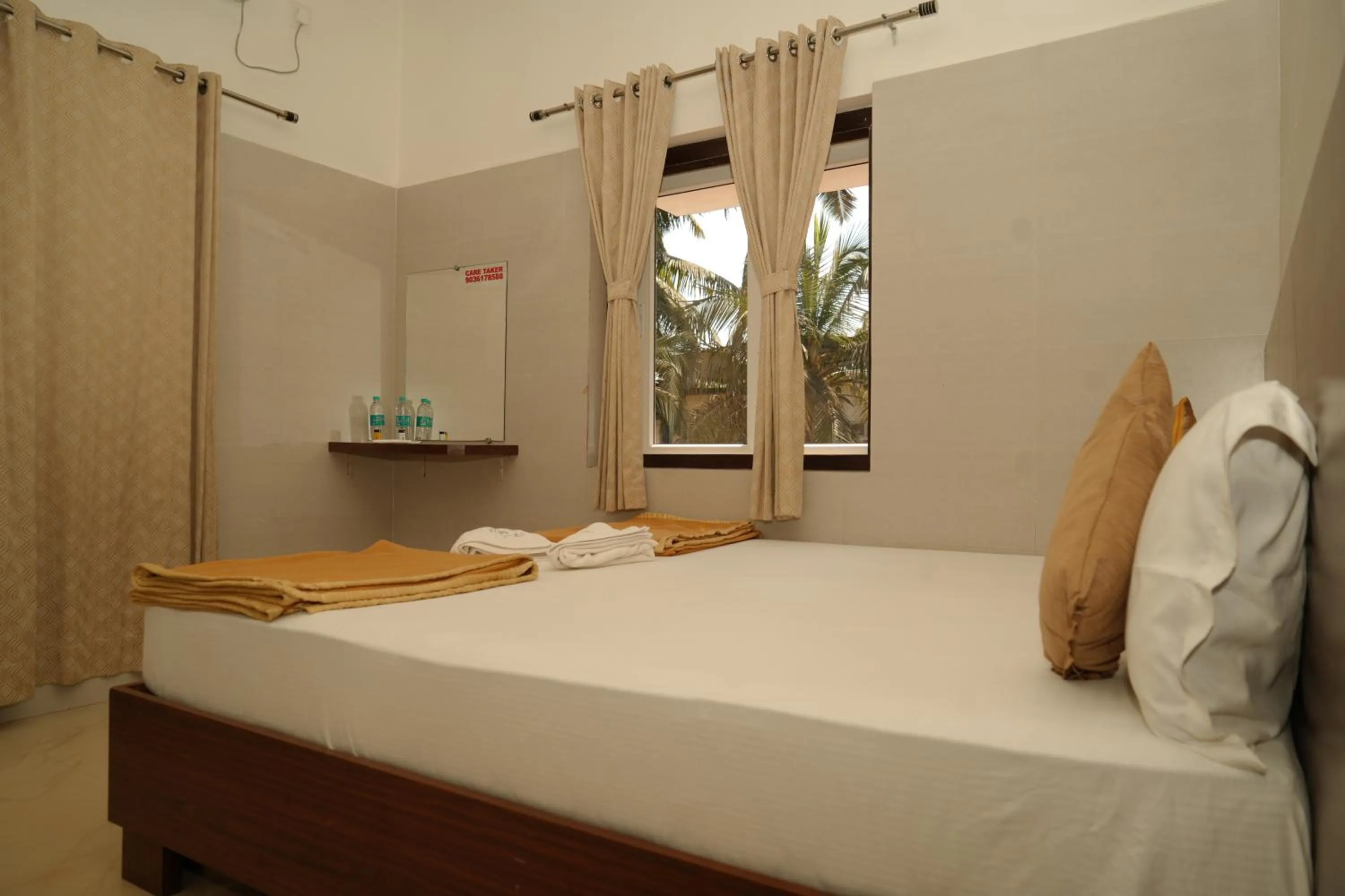 Bed in Amani Beach Homestay