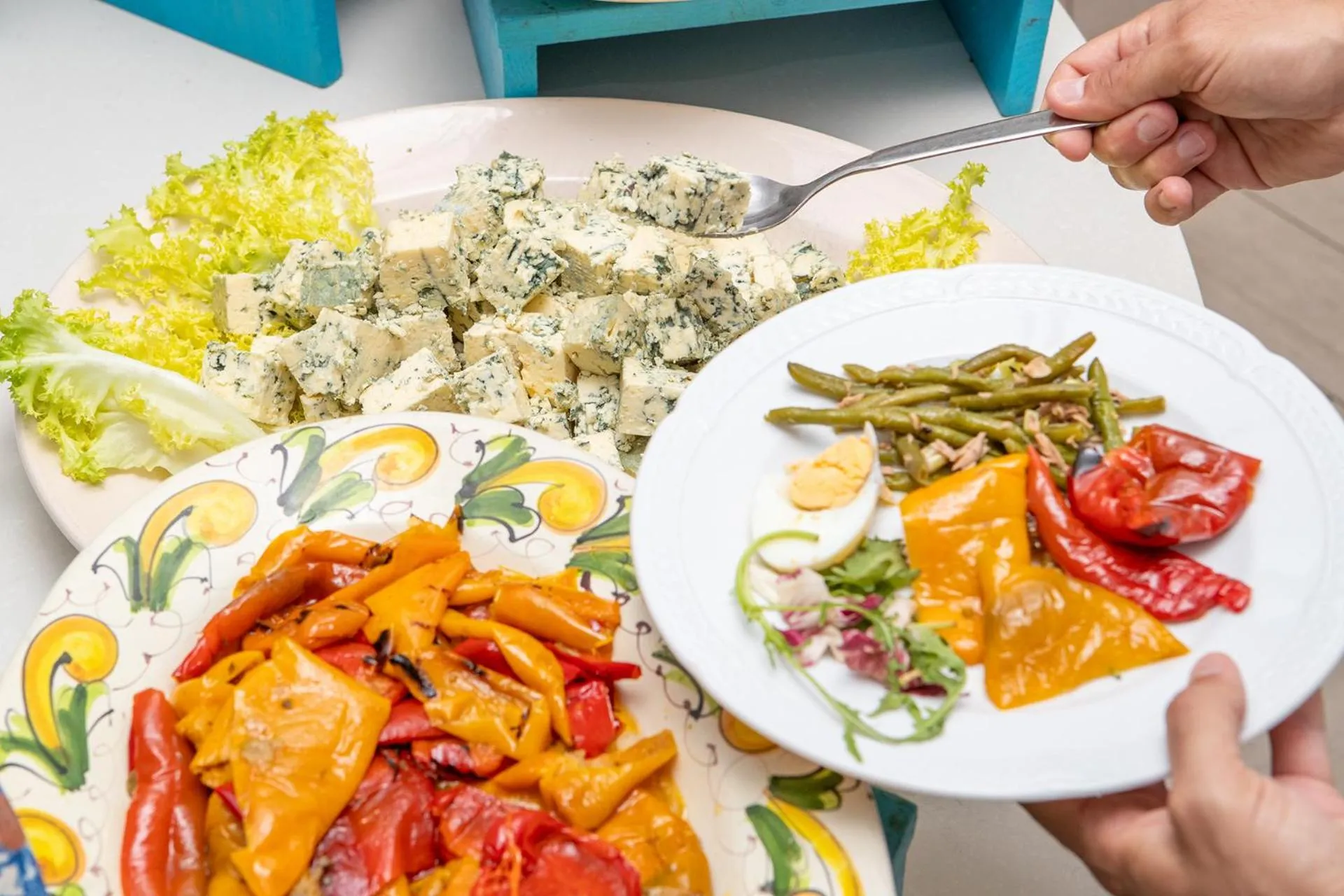 Restaurant/places to eat in Hotel Antares