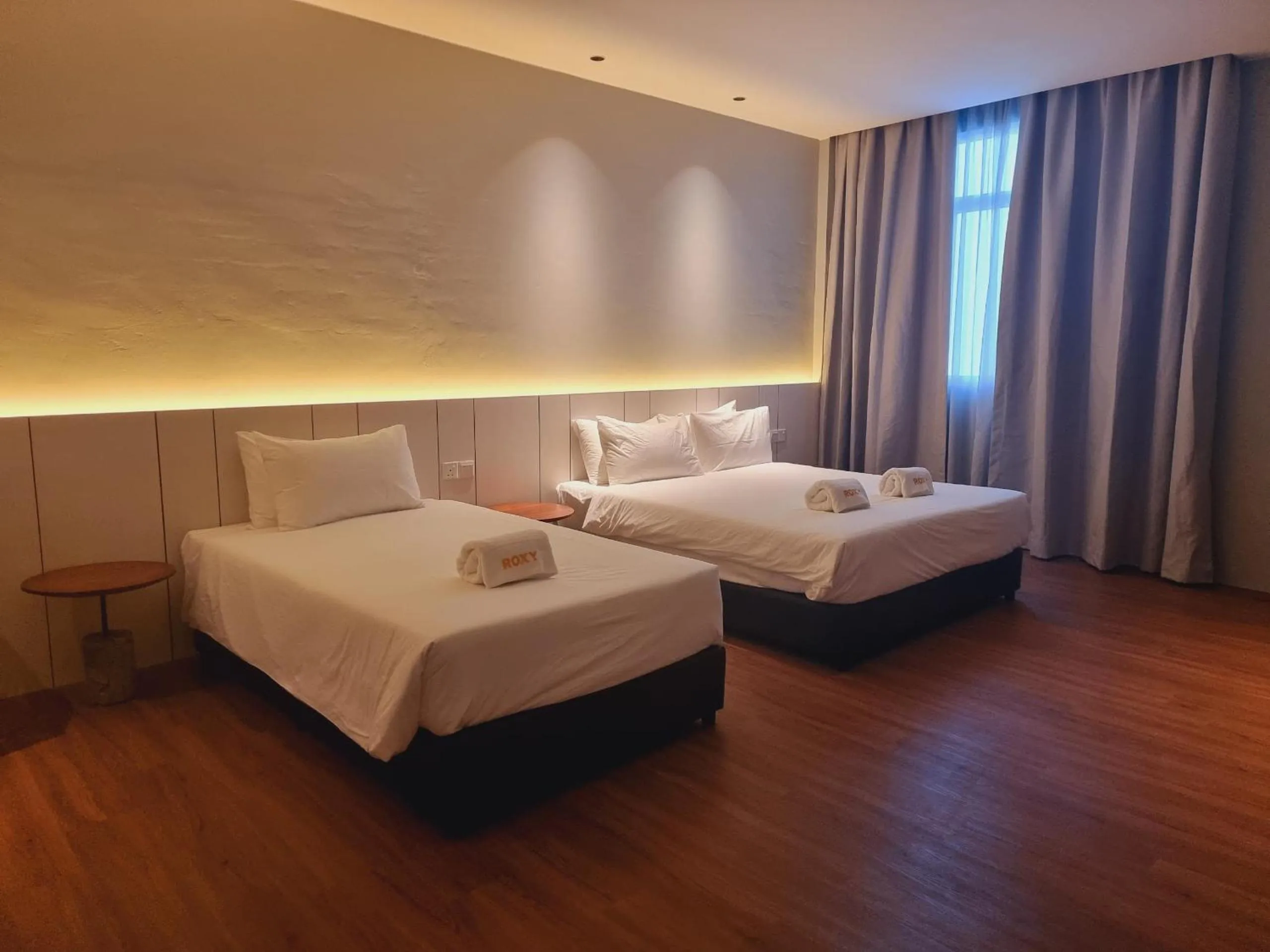 Bedroom, Bed in Roxy Hotel Malihah