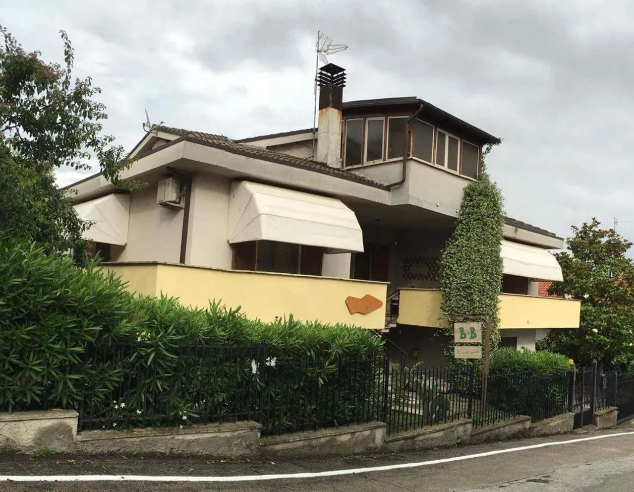 Facade/entrance in Le sorelle gemelle B&B