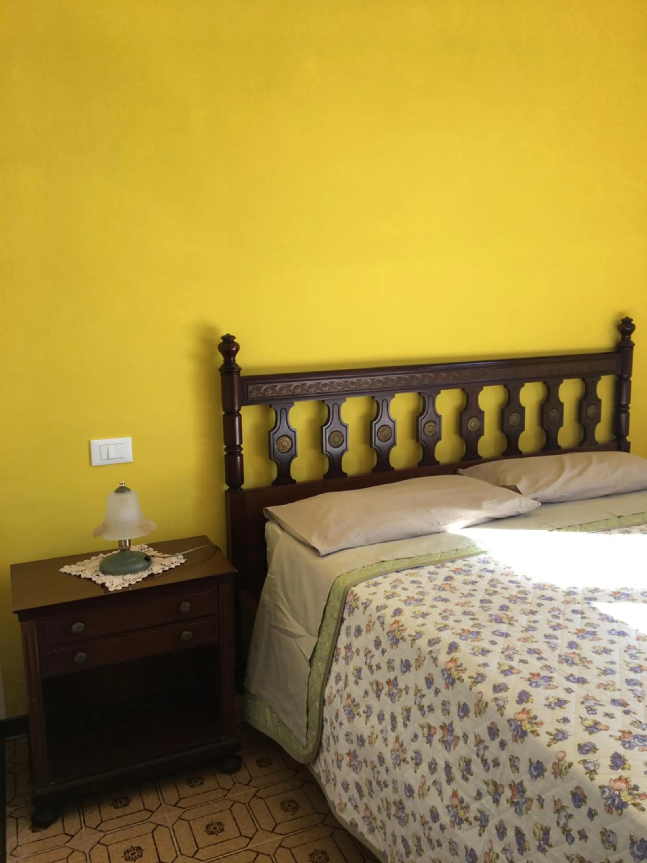 Bed in Le sorelle gemelle B&B