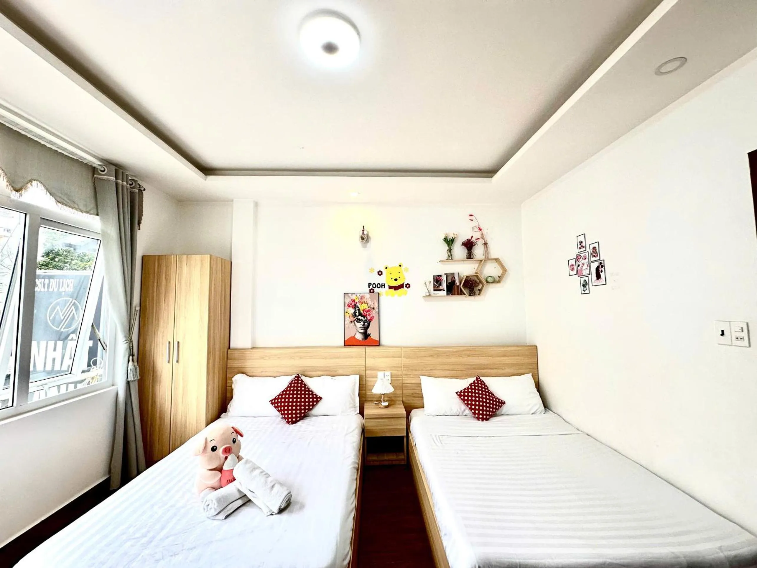 View (from property/room), Bed in Nhật Anh Hotel Đà Lạt