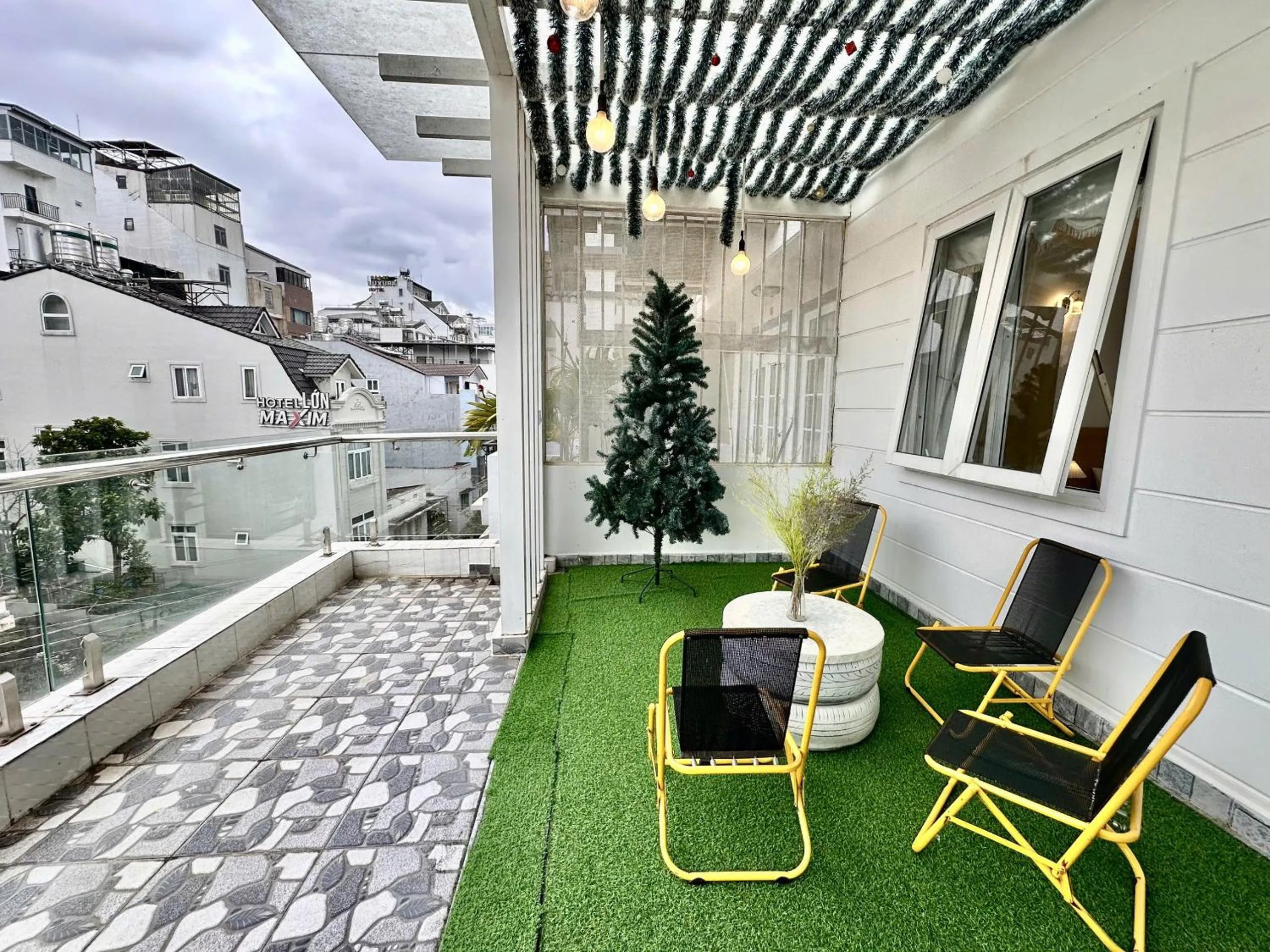 Balcony/Terrace in Nhật Anh Hotel Đà Lạt