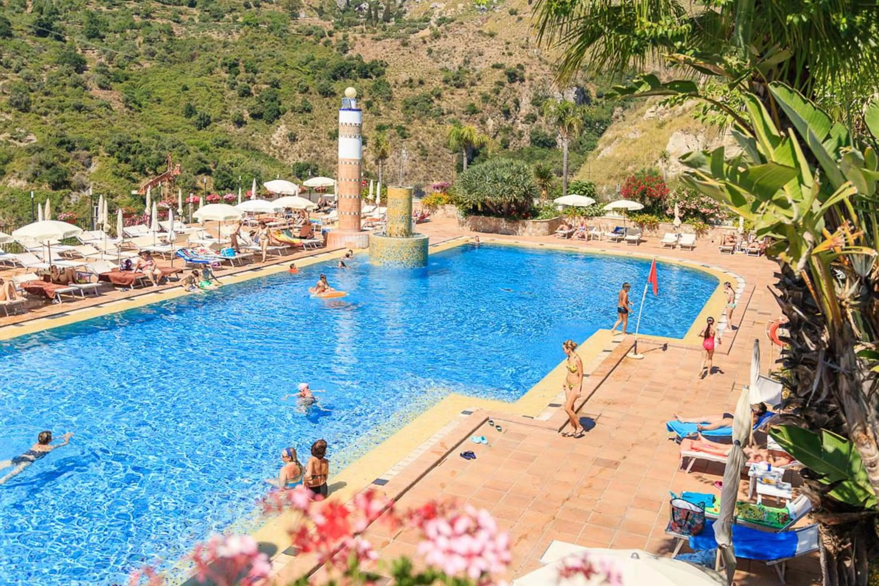 Swimming pool in Hotel Olimpo le Terrazze