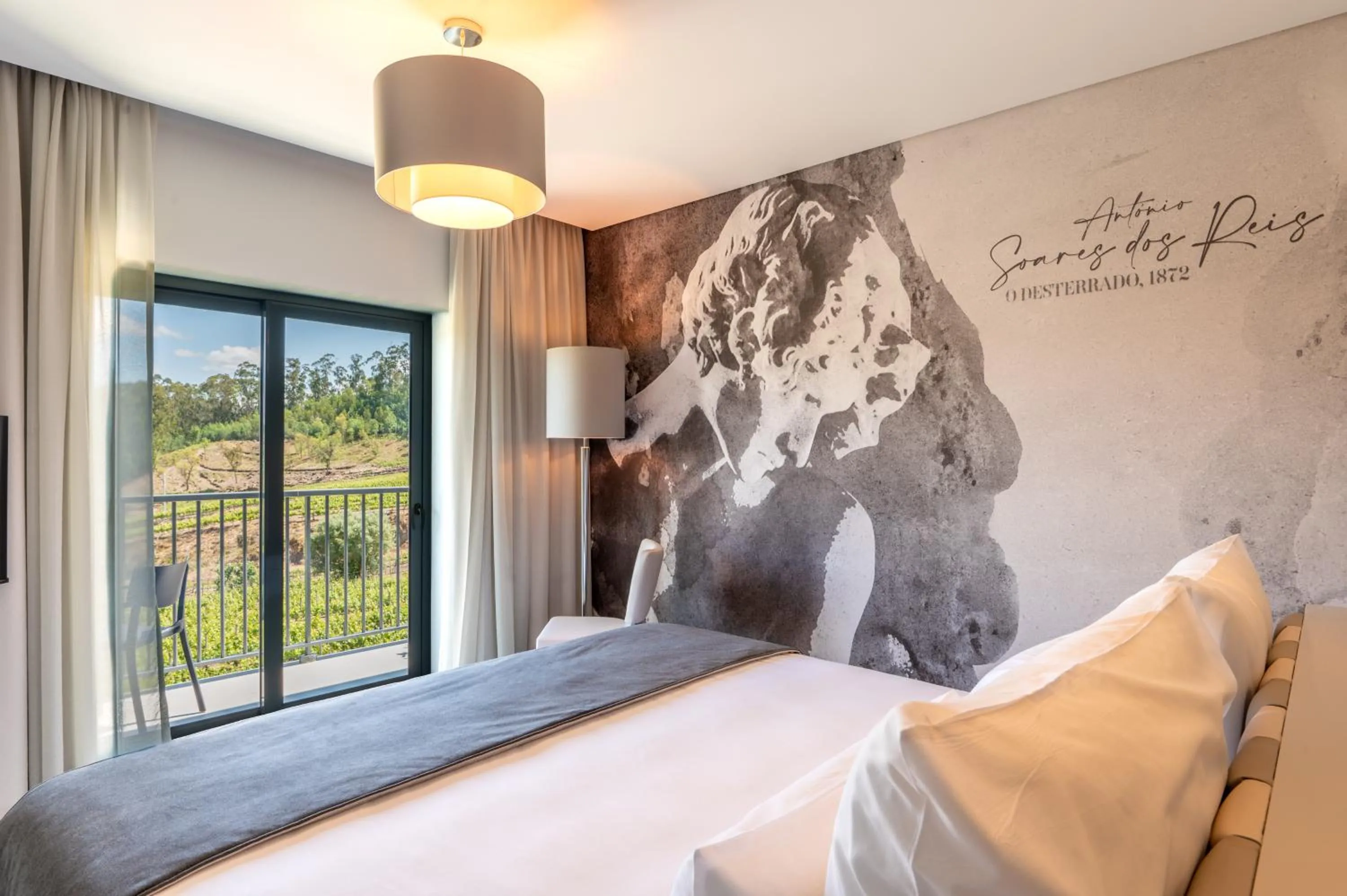 Bedroom, Bed in Vila Gale Collection Ponte de Lima