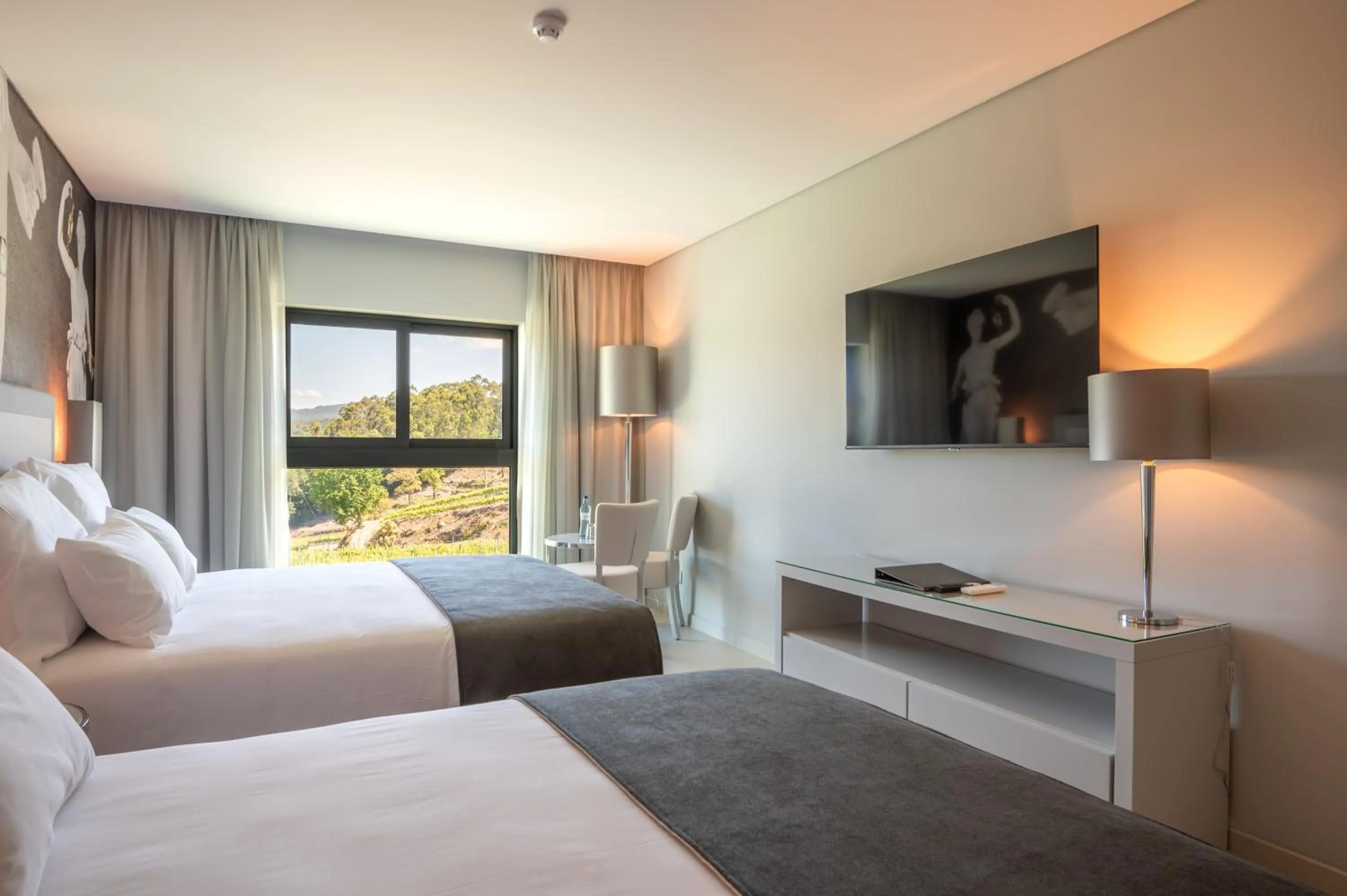 Bedroom, Bed in Vila Gale Collection Ponte de Lima