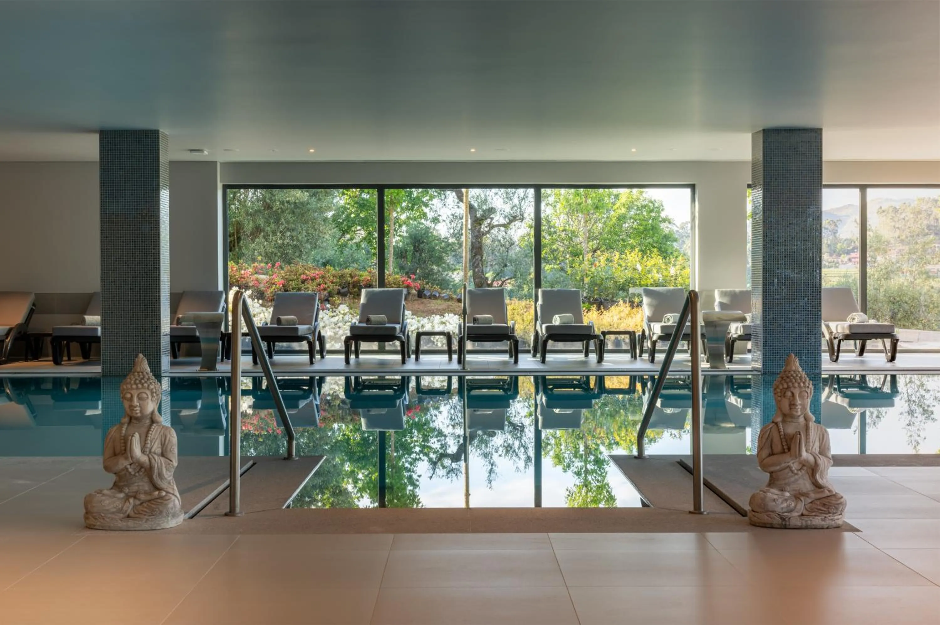 Swimming pool in Vila Gale Collection Ponte de Lima