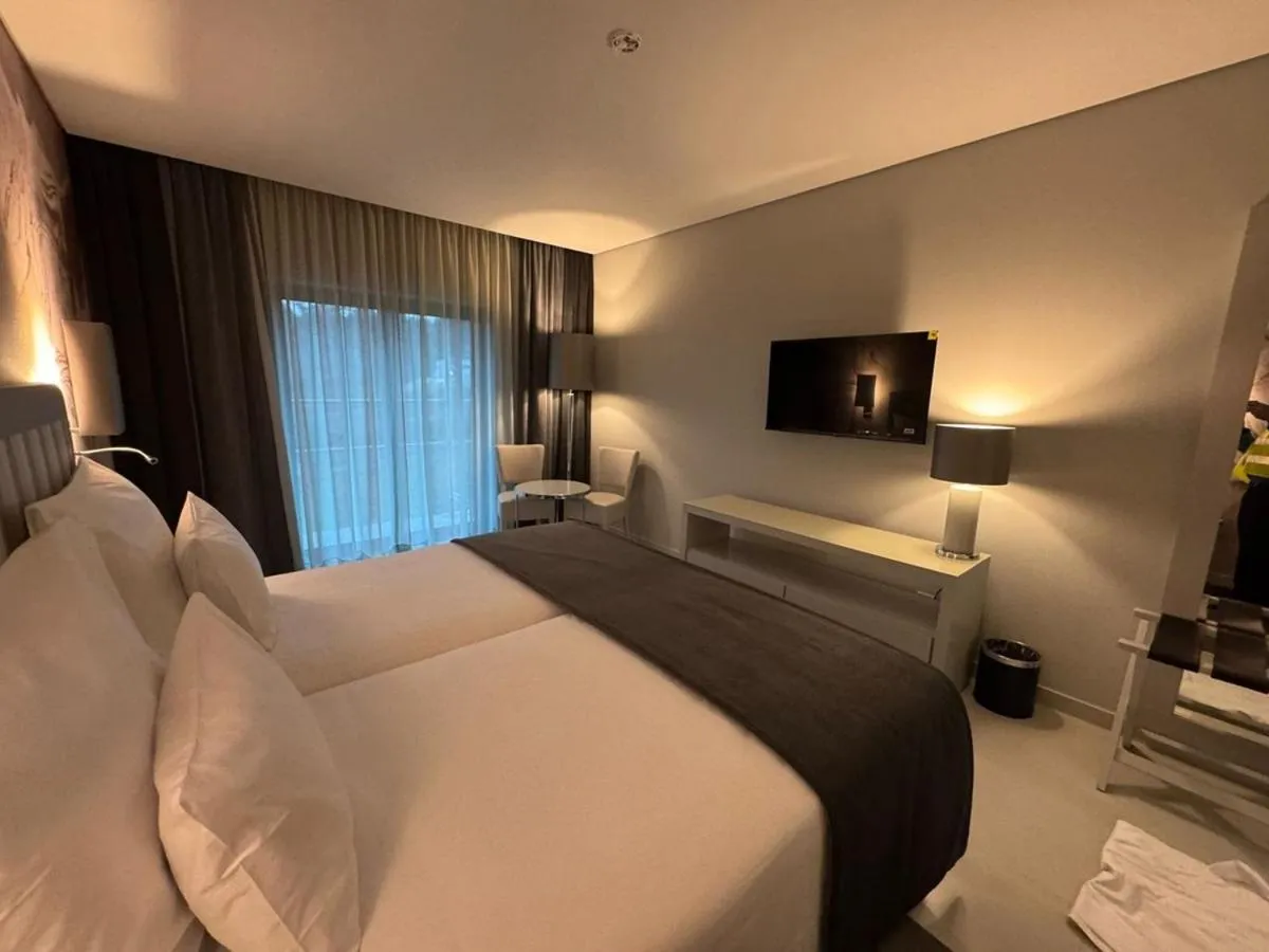 Bedroom, Bed in Vila Gale Collection Ponte de Lima