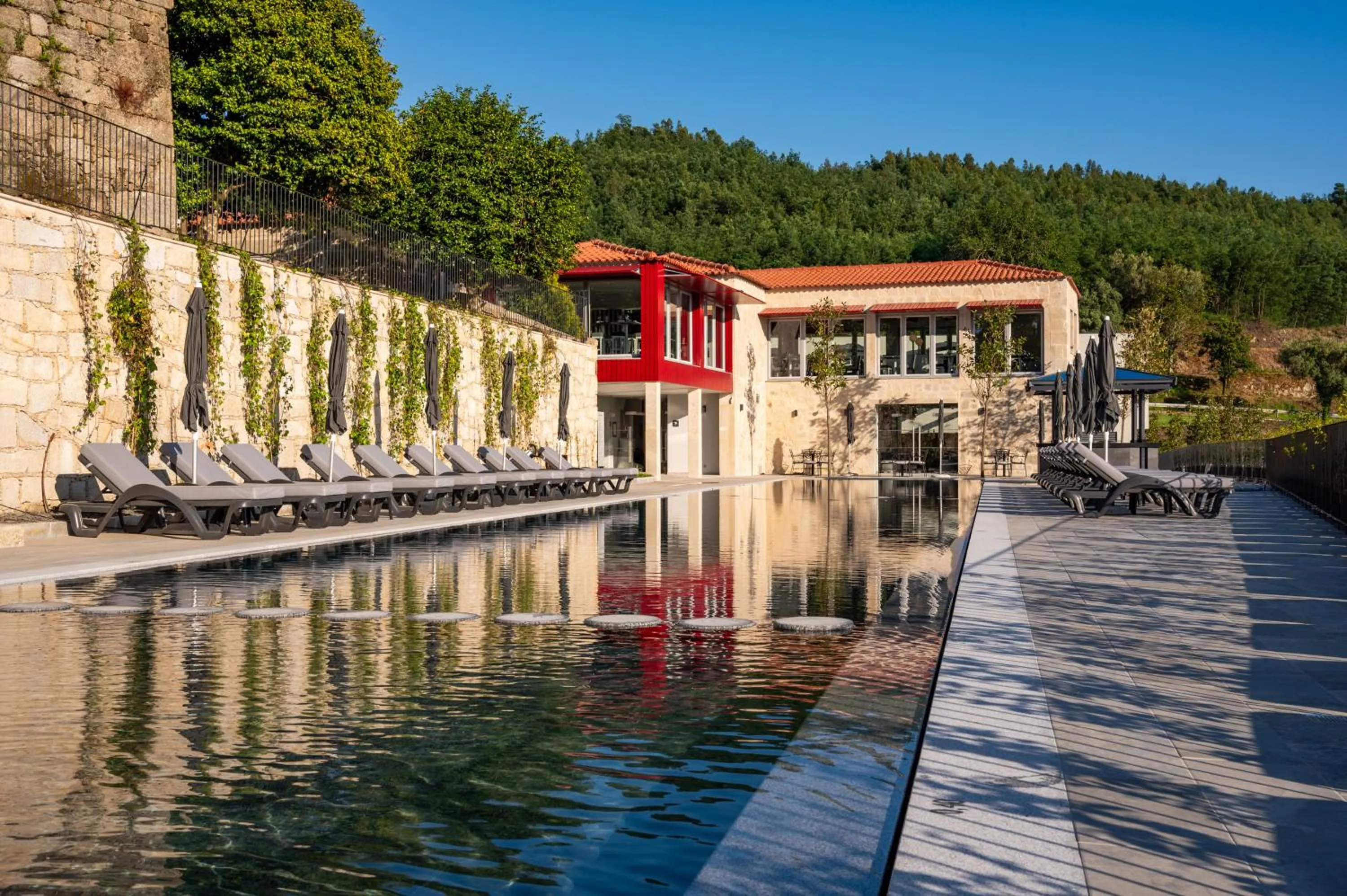Swimming pool in Vila Gale Collection Ponte de Lima