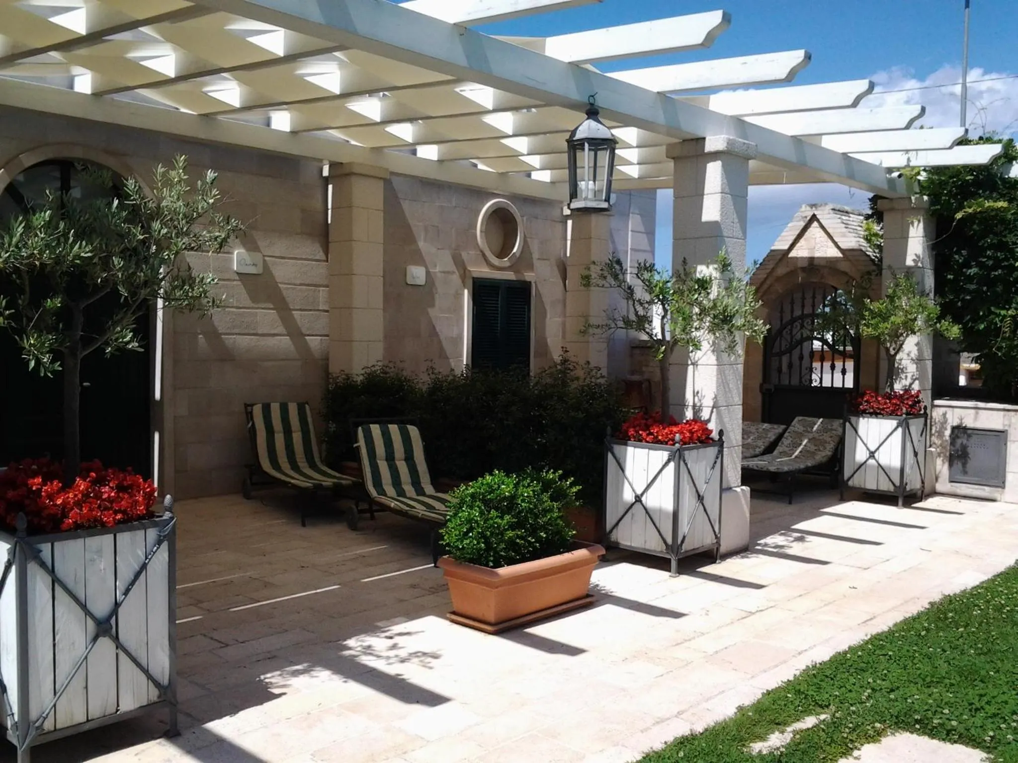 Day in Villa Caramia