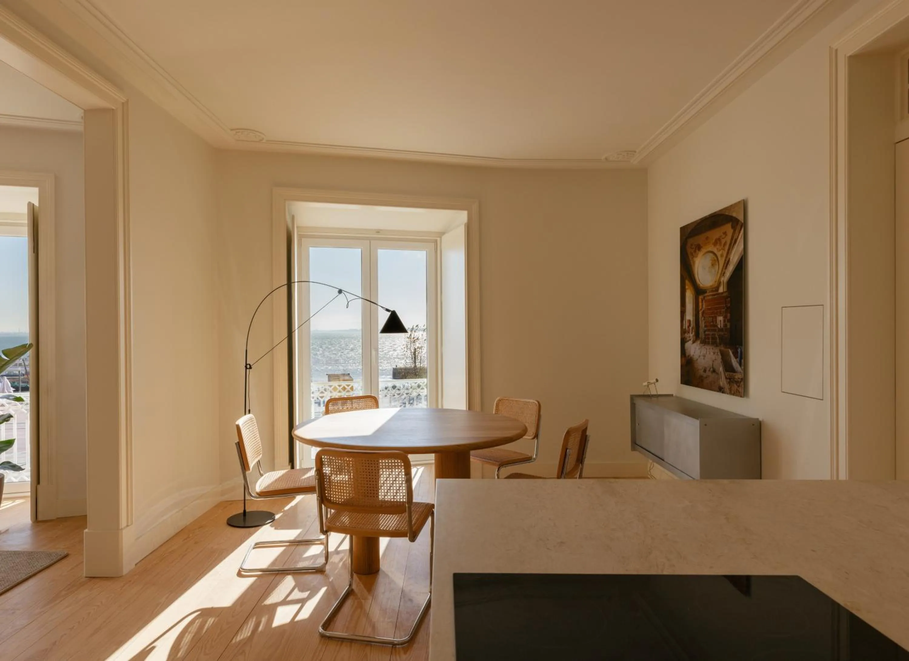 Dining area in LIOZ Lisboa