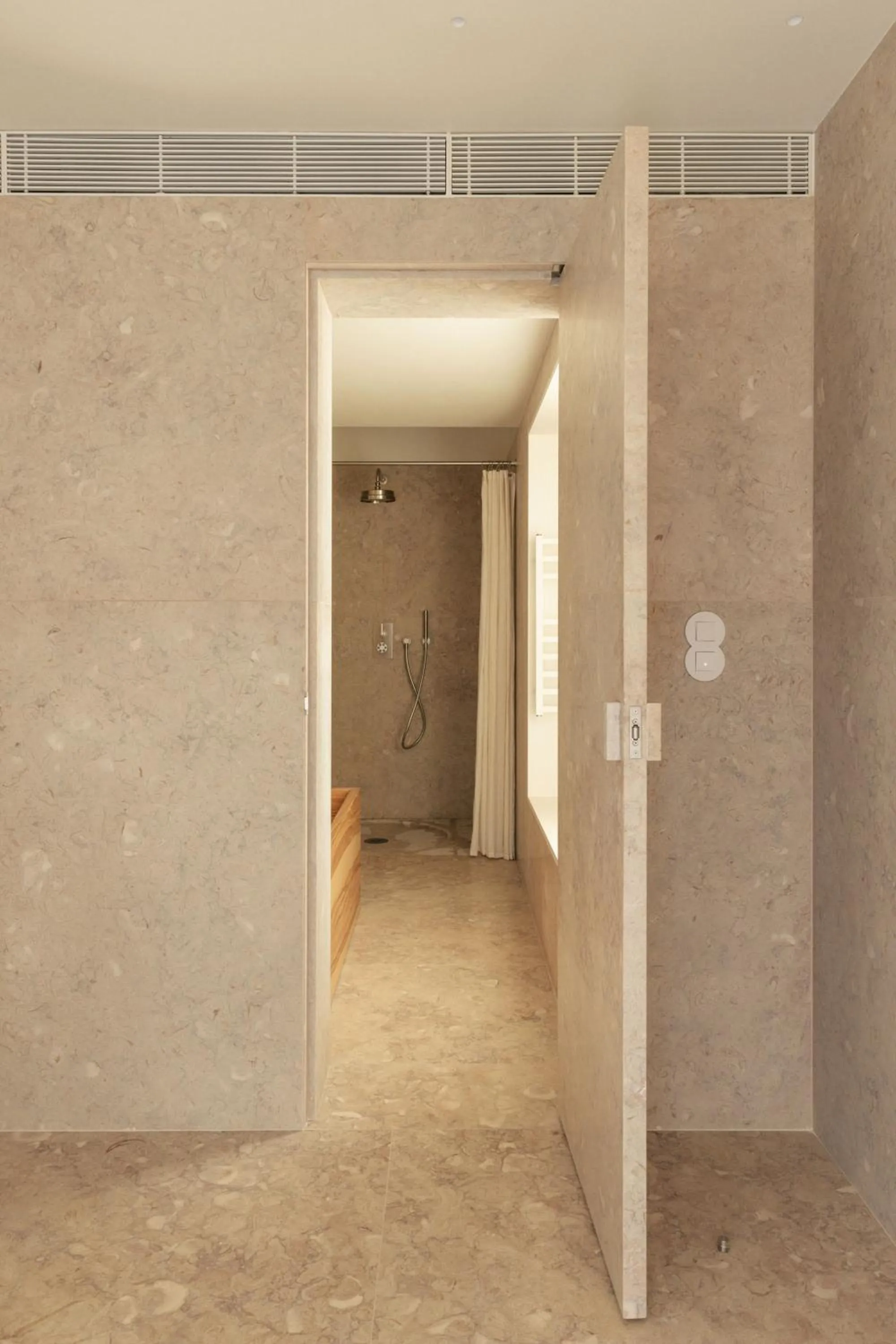 Bathroom in LIOZ Lisboa