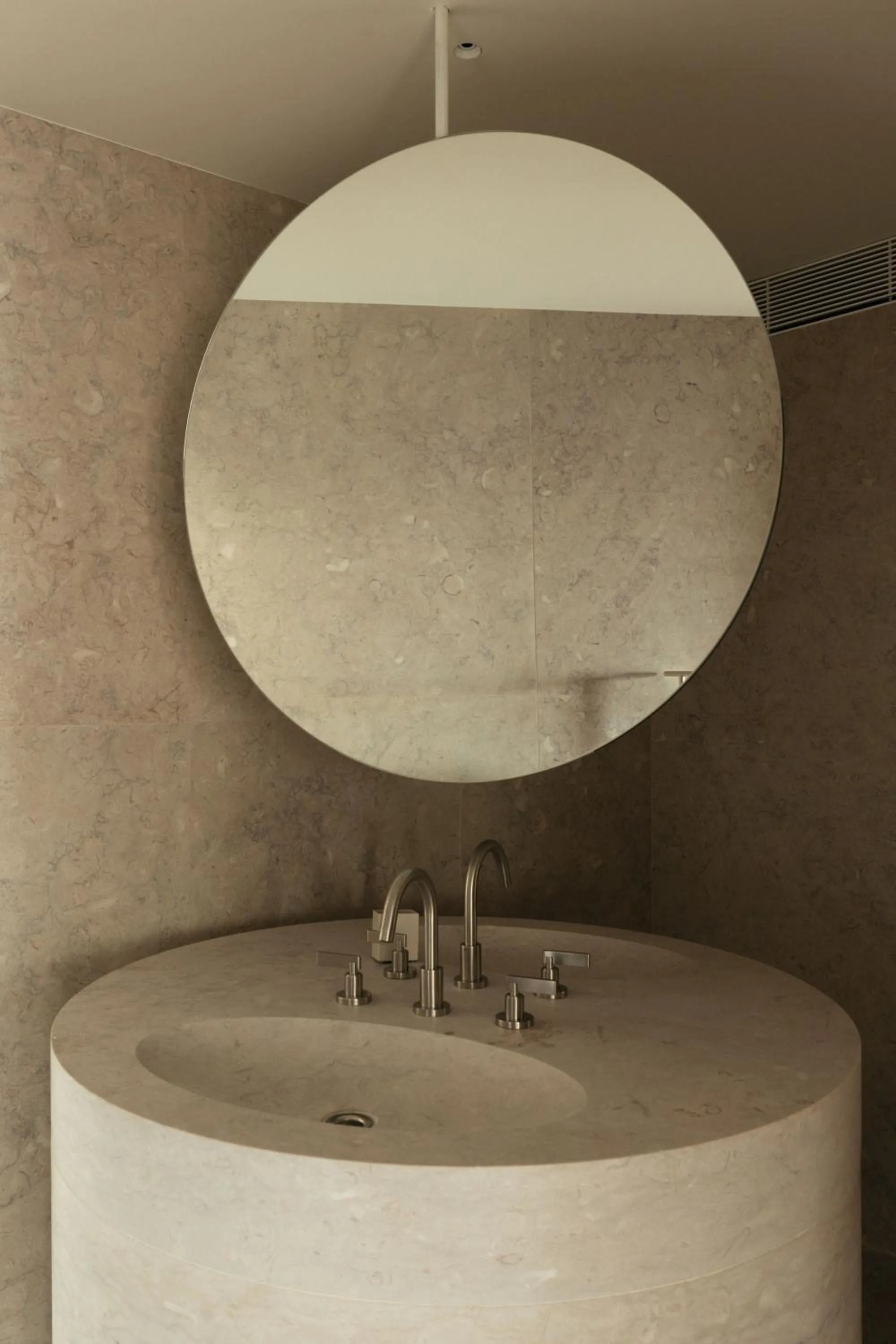 Bathroom in LIOZ Lisboa