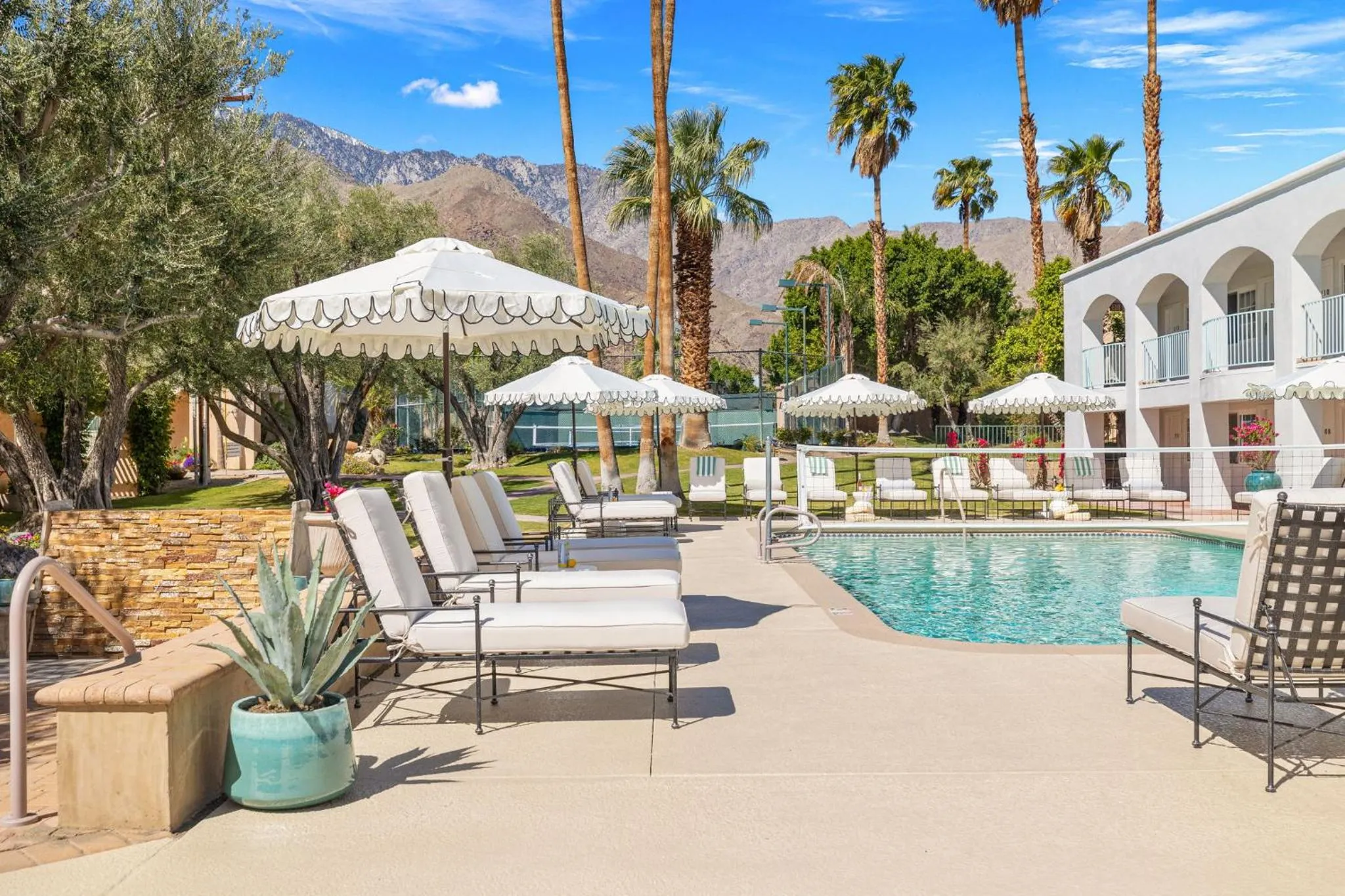 Swimming pool in Casa Palma Hotel & Bungalows