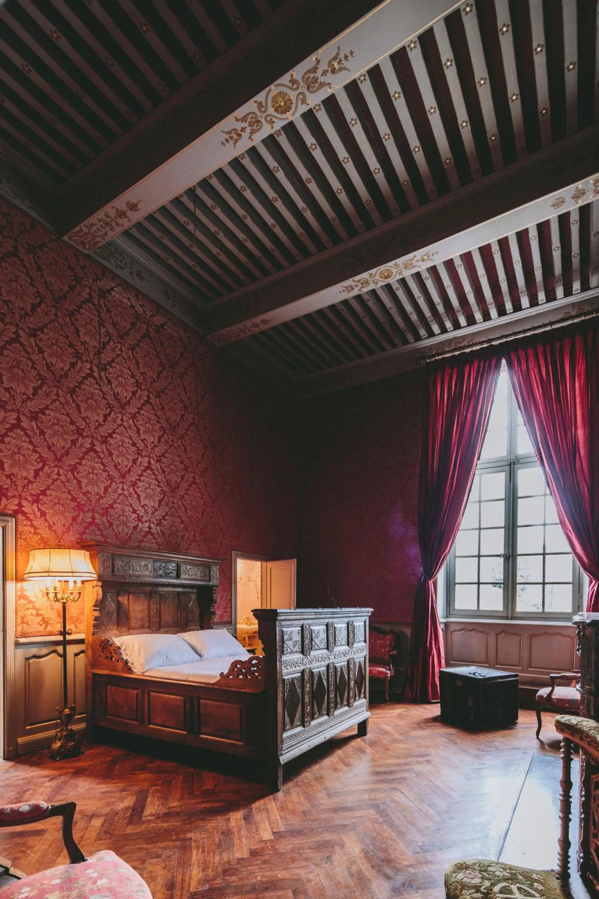 Bedroom, Bed in Chateau de Paraza