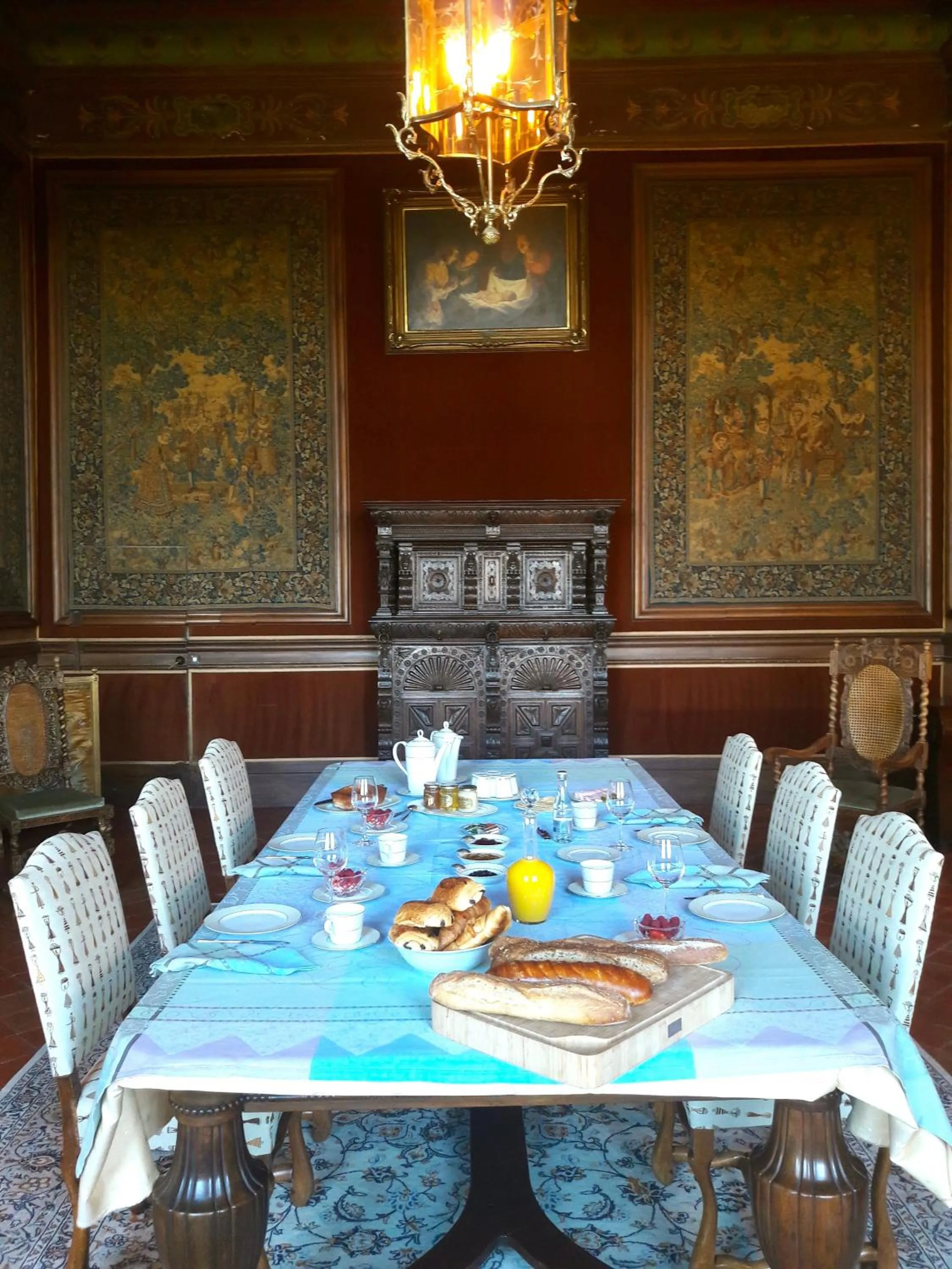 Restaurant/places to eat in Chateau de Paraza