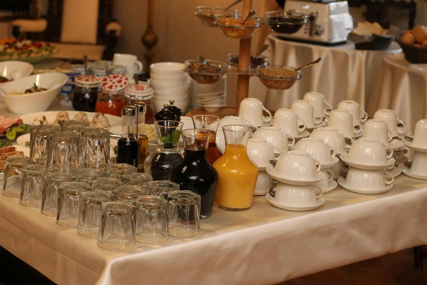 Coffee/tea facilities in Zamek Karpniki Schloss Fischbach