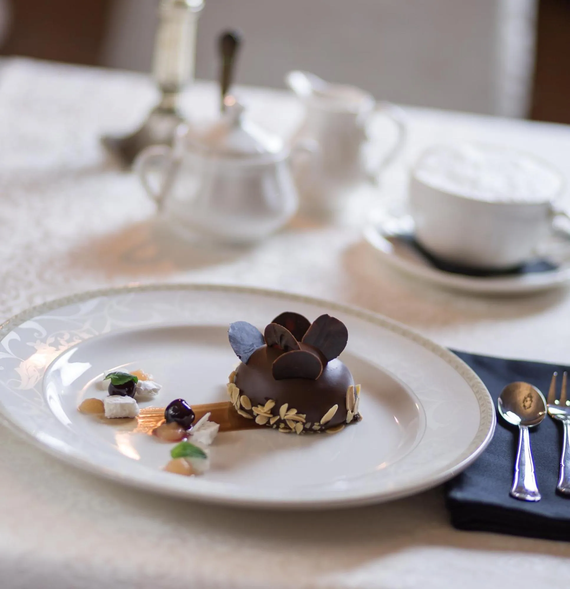 Restaurant/places to eat in Zamek Karpniki Schloss Fischbach