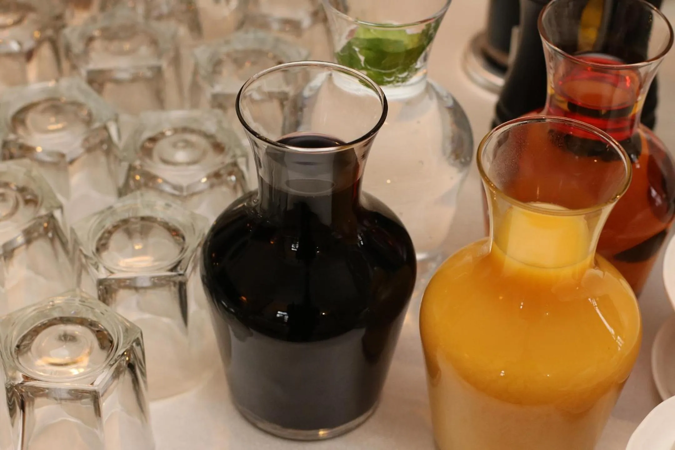 Buffet breakfast in Zamek Karpniki Schloss Fischbach