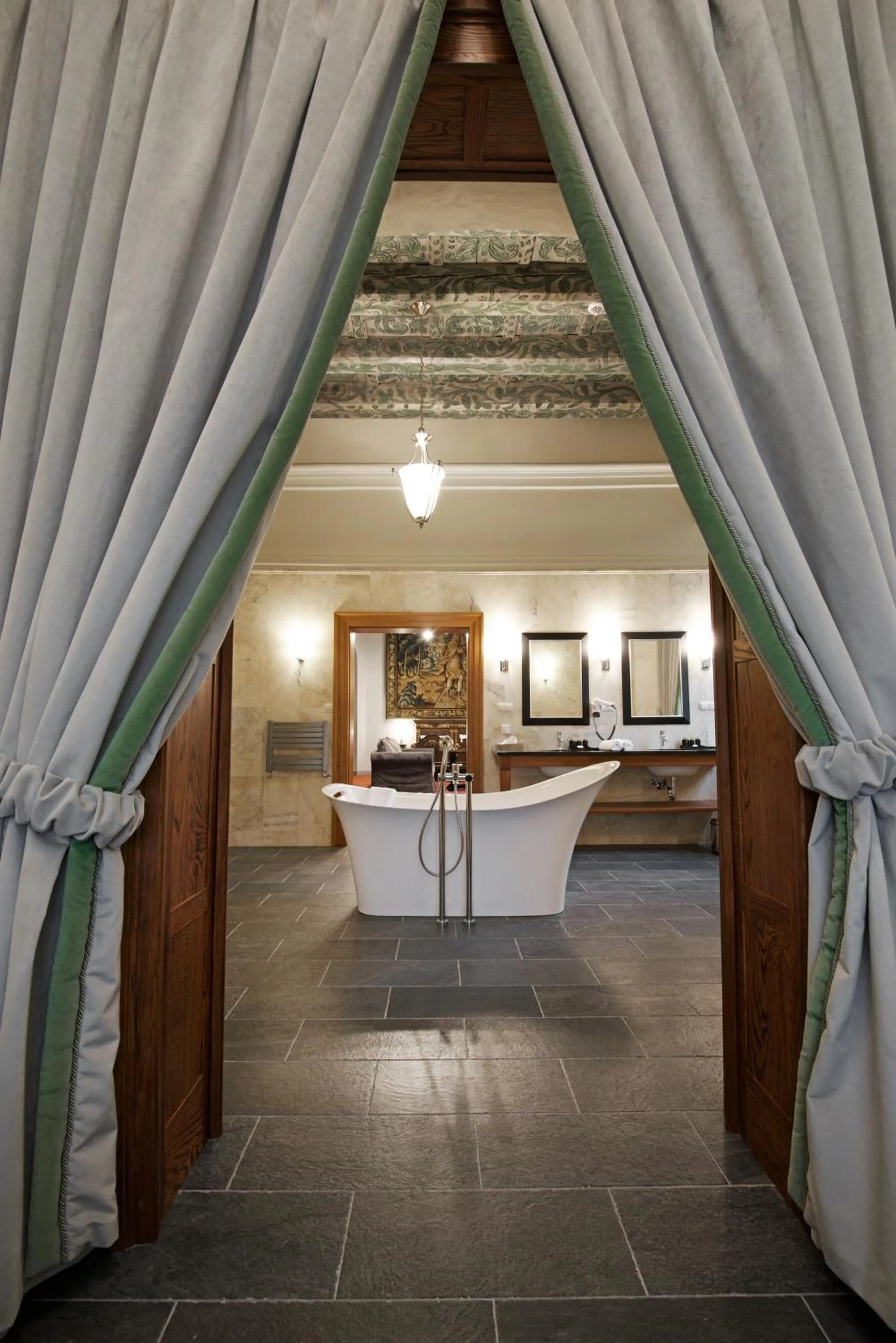 Photo of the whole room in Zamek Karpniki Schloss Fischbach