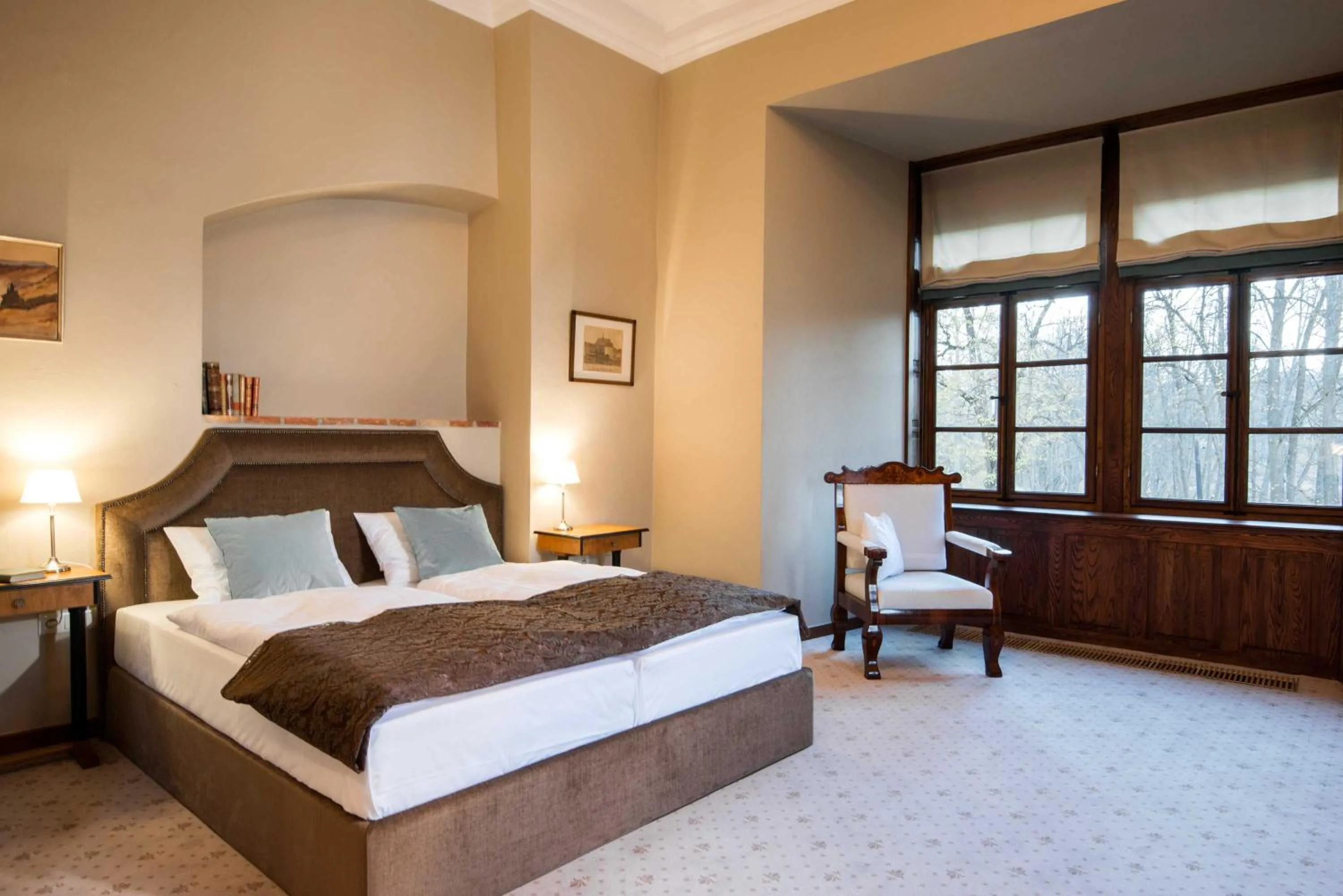 Bed in Zamek Karpniki Schloss Fischbach