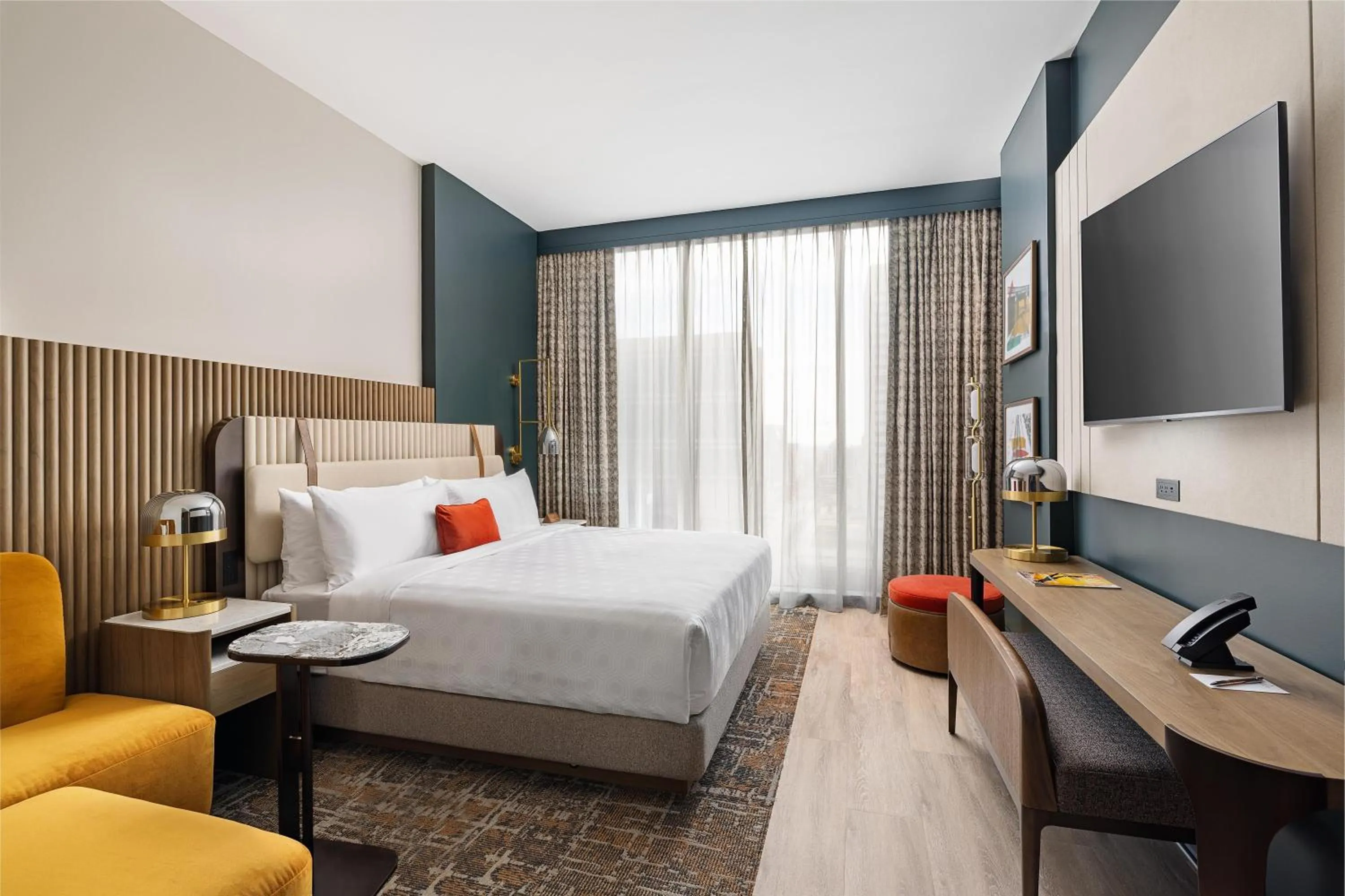 Bedroom, Bed in Hotel Phoenix Atlanta