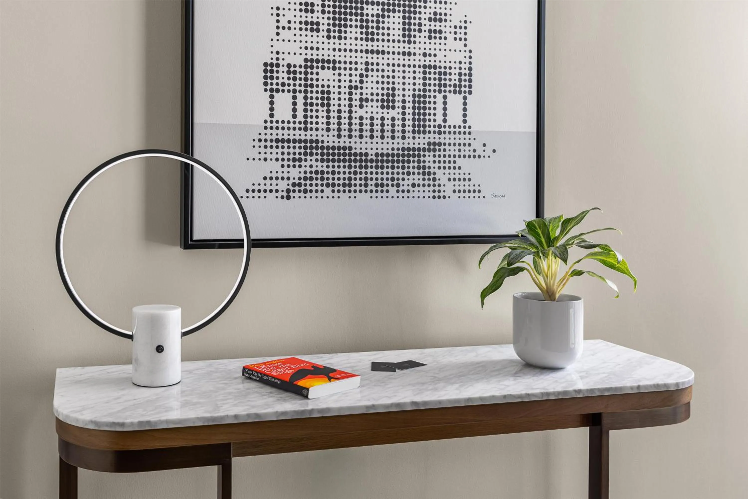 Photo of the whole room in Hotel Phoenix Atlanta