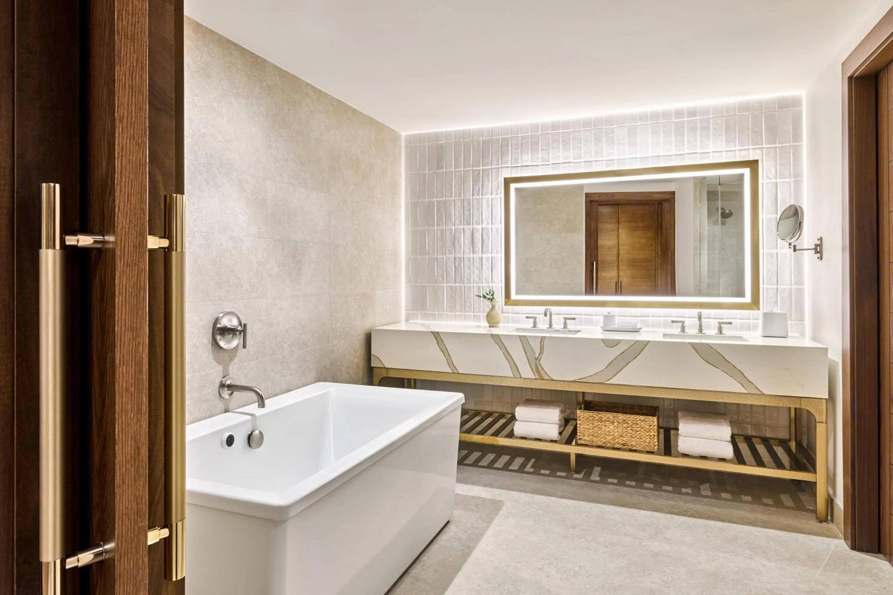 Spa and wellness centre/facilities, Bed in Omni Fort Lauderdale Hotel