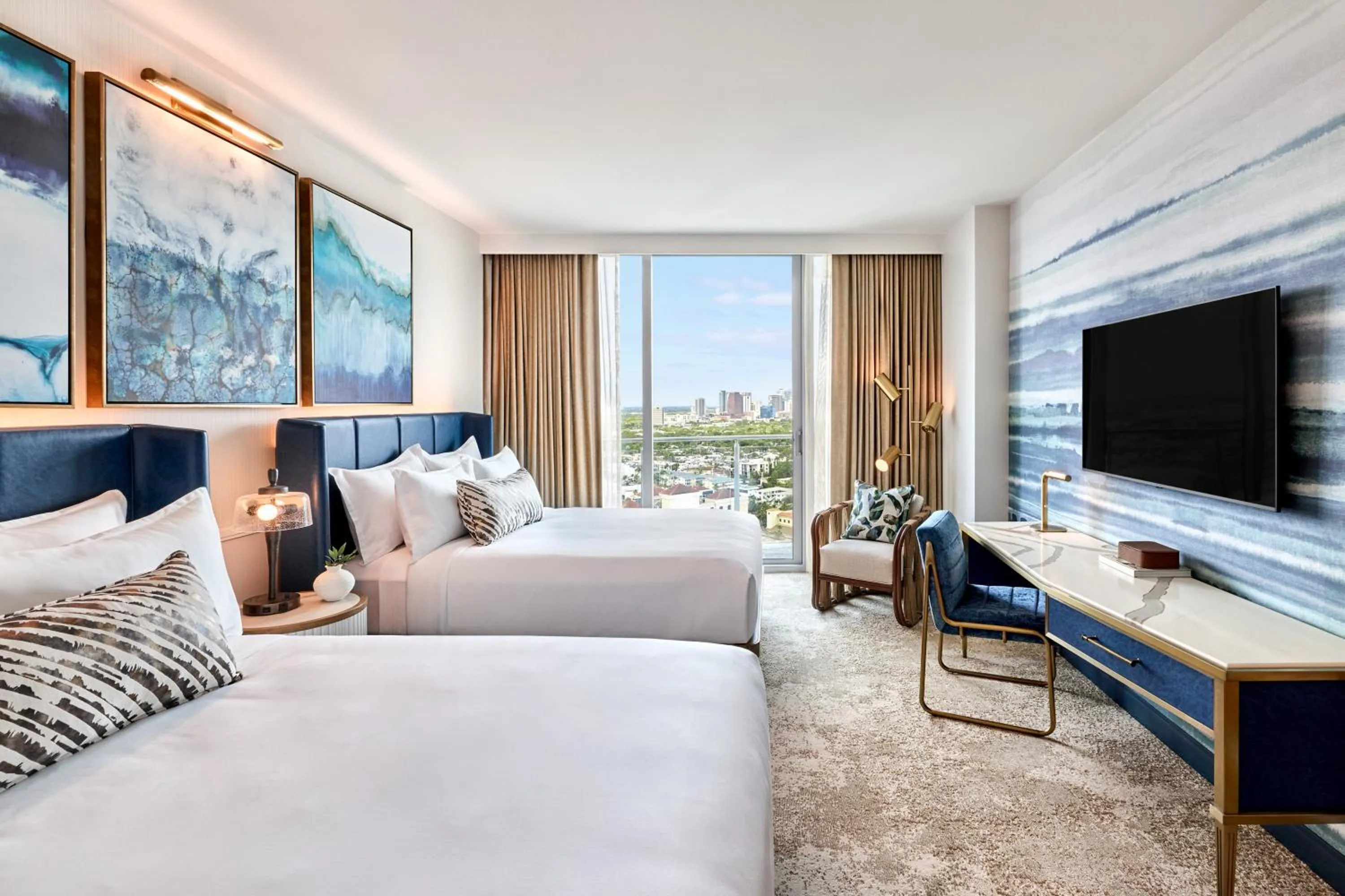 Bedroom, Bed in Omni Fort Lauderdale Hotel