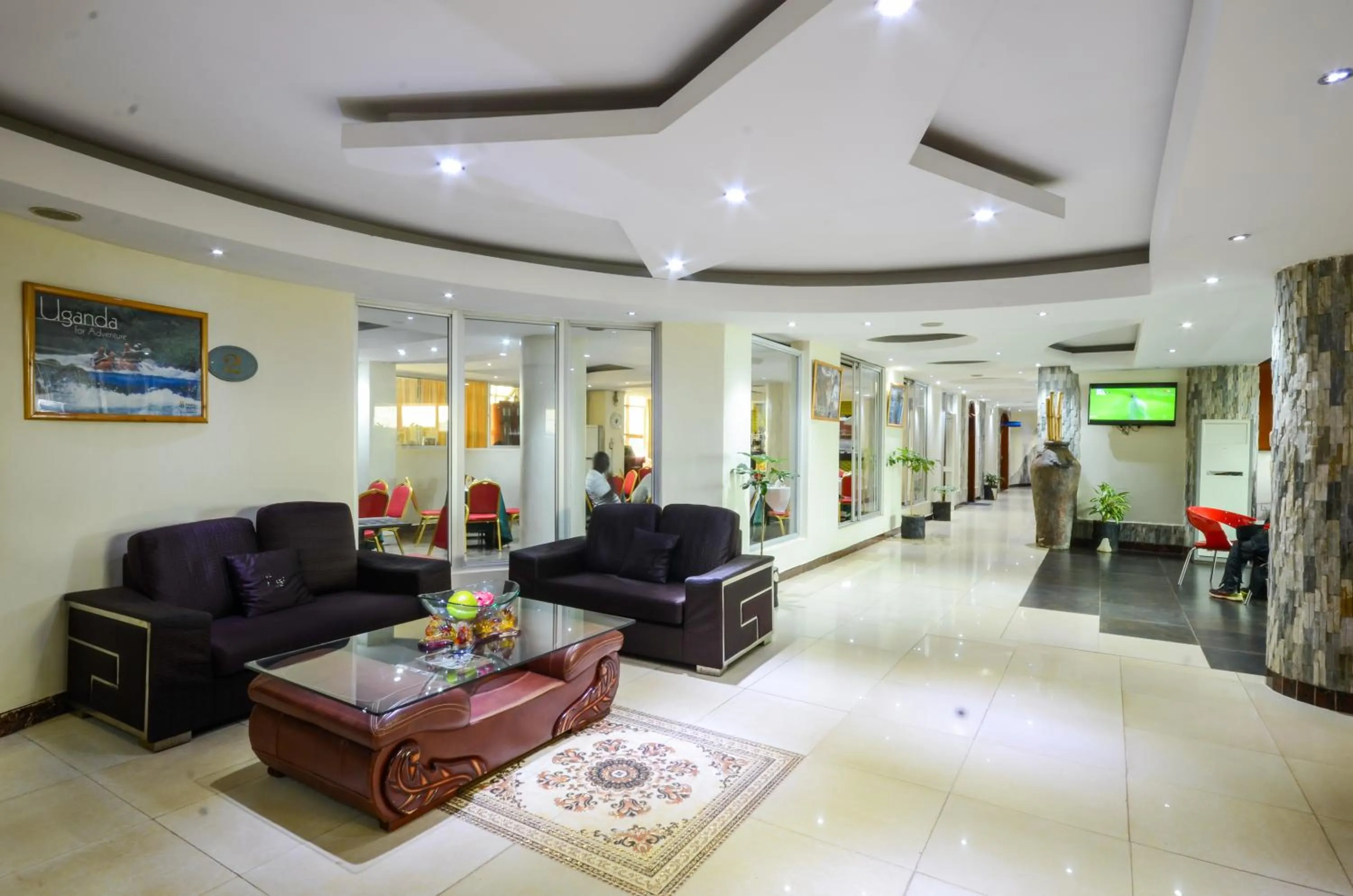 Communal lounge/ TV room in Mt. Zion Hotel