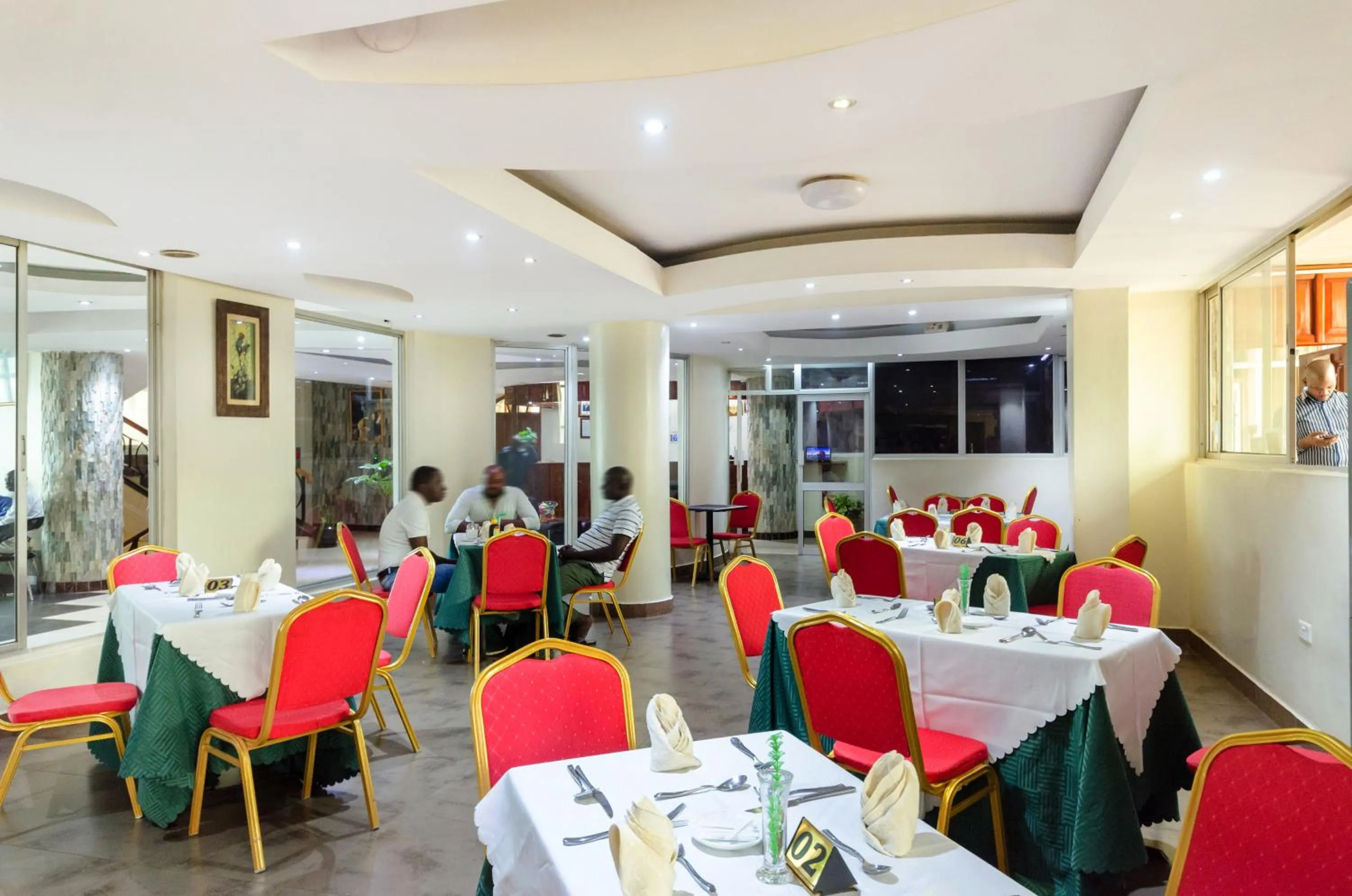 Restaurant/places to eat in Mt. Zion Hotel