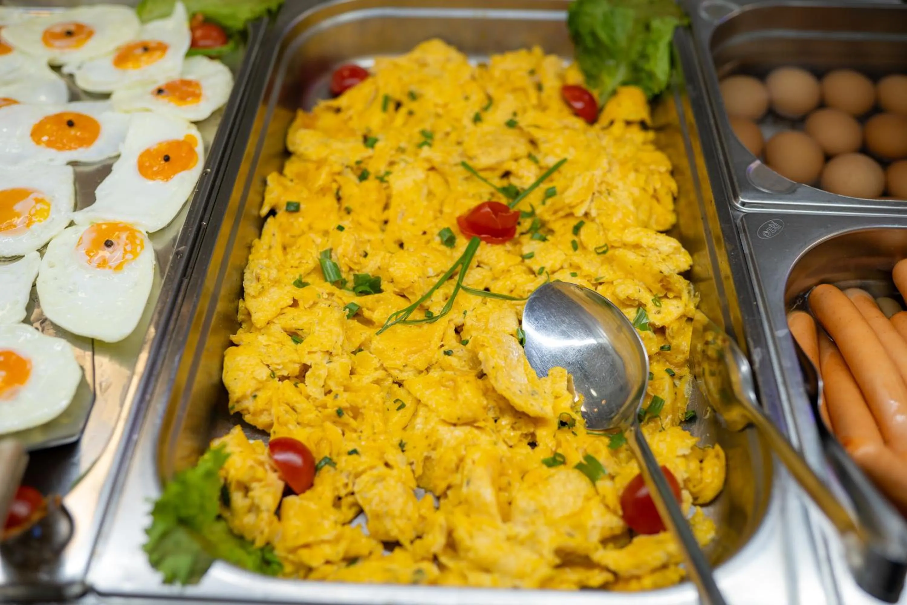 Restaurant/places to eat in Hotel Apollo