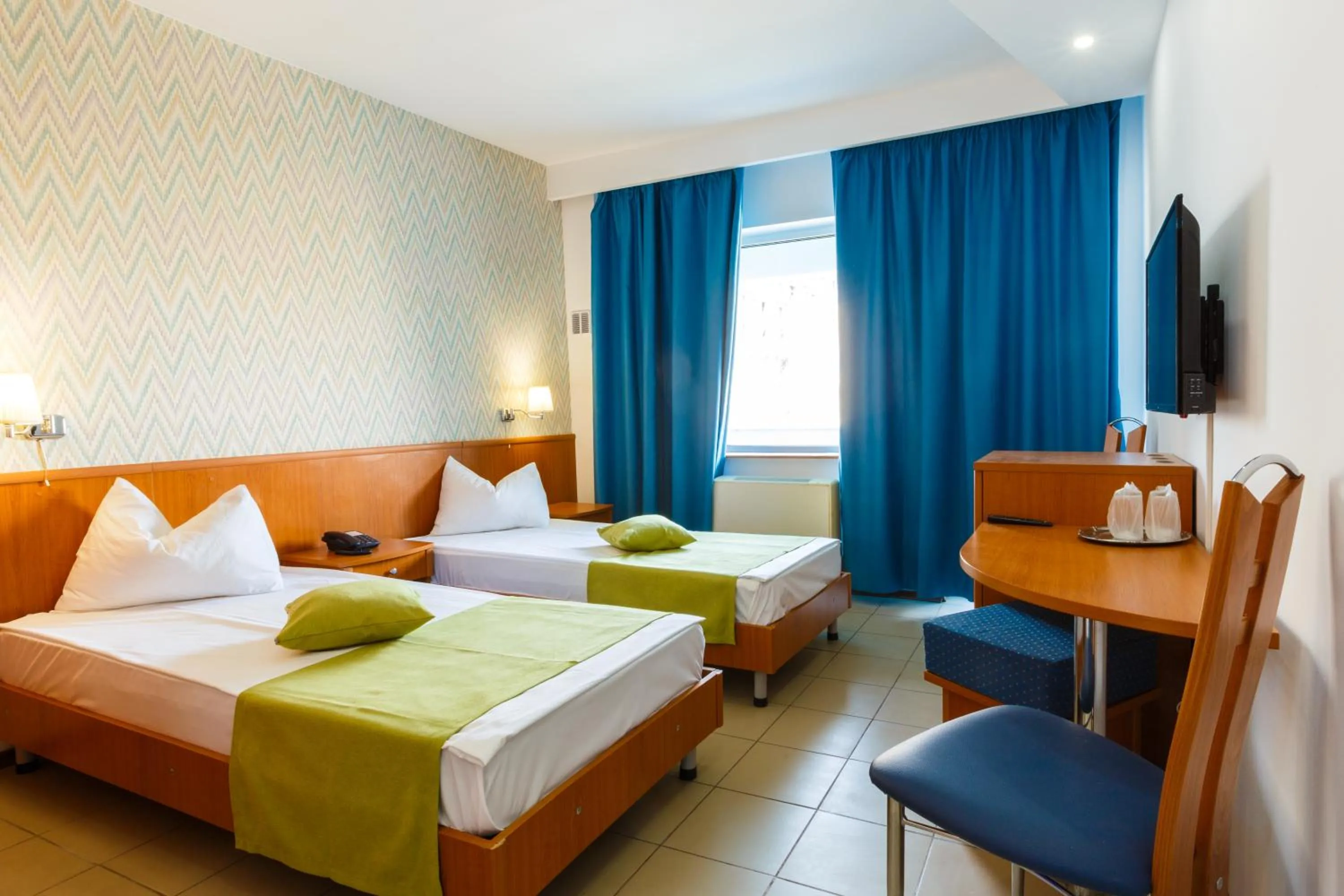 Photo of the whole room, Bed in Hotel Apollo