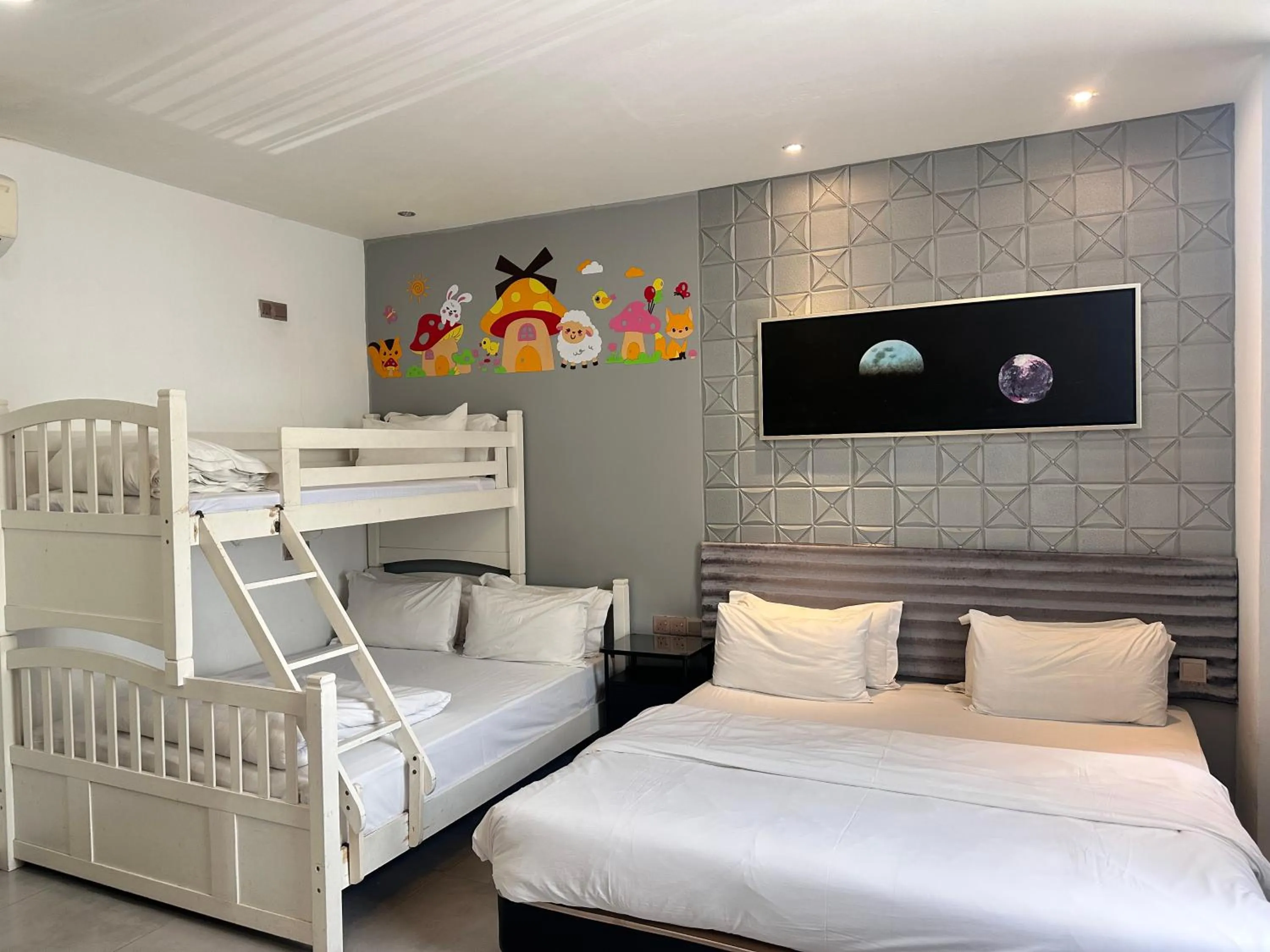 Bed in M Design Hotel @ Shamelin Perkasa