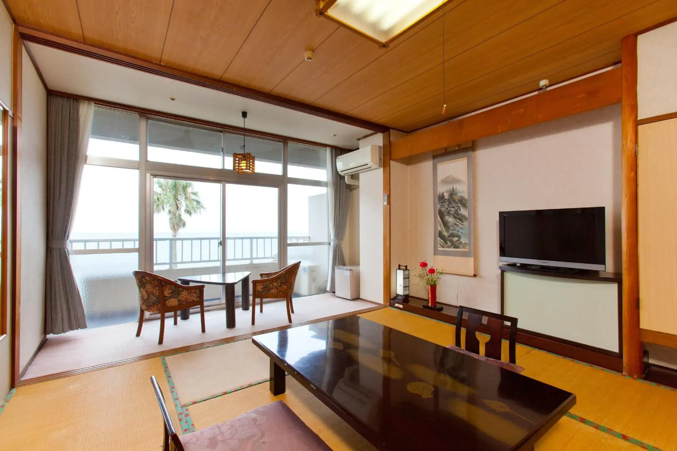 Japanese-Style Room - Main Building in Boyokaku Japanese-Style Room - Main Building in Boyokaku