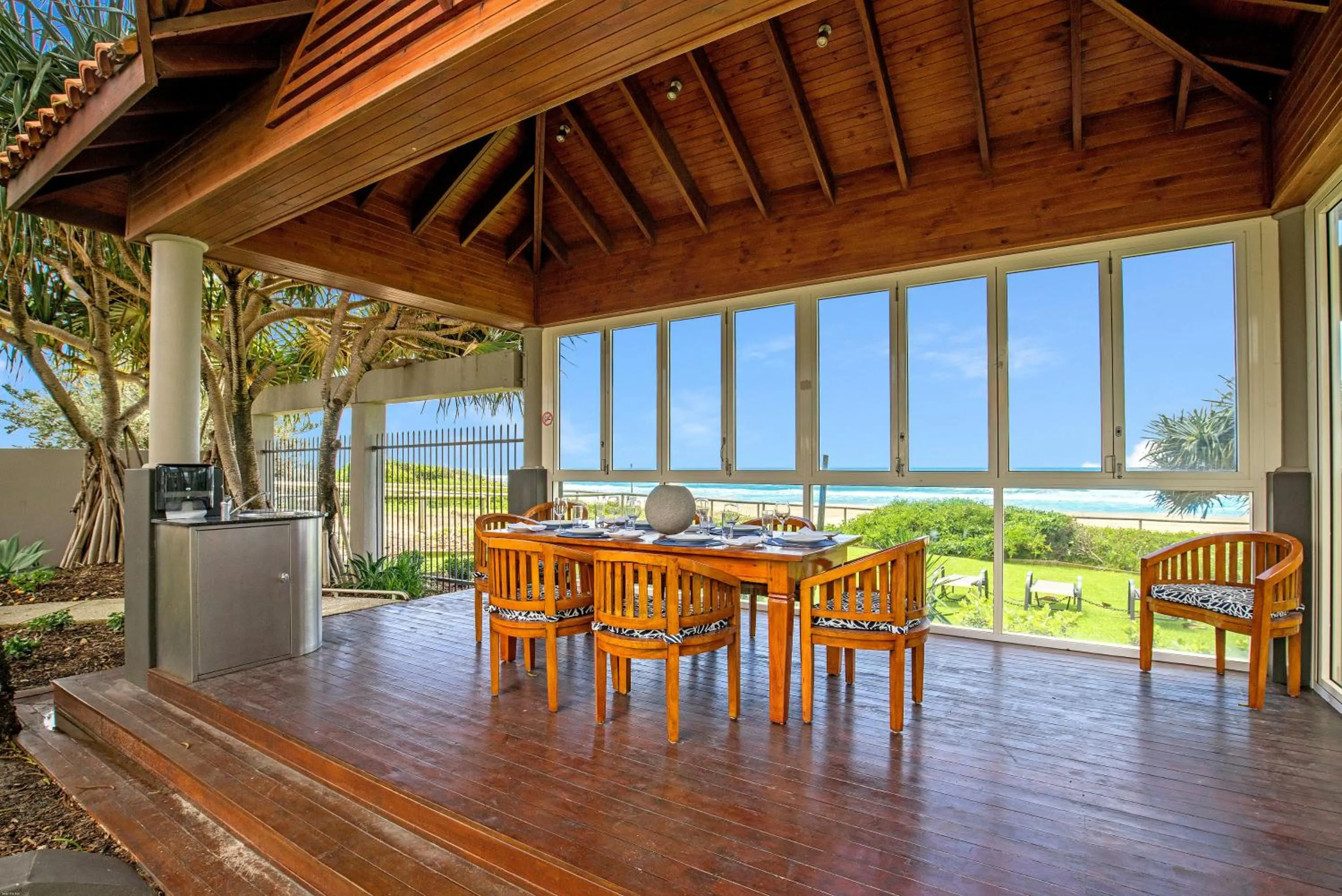 Patio in Surfers Aquarius on the Beach