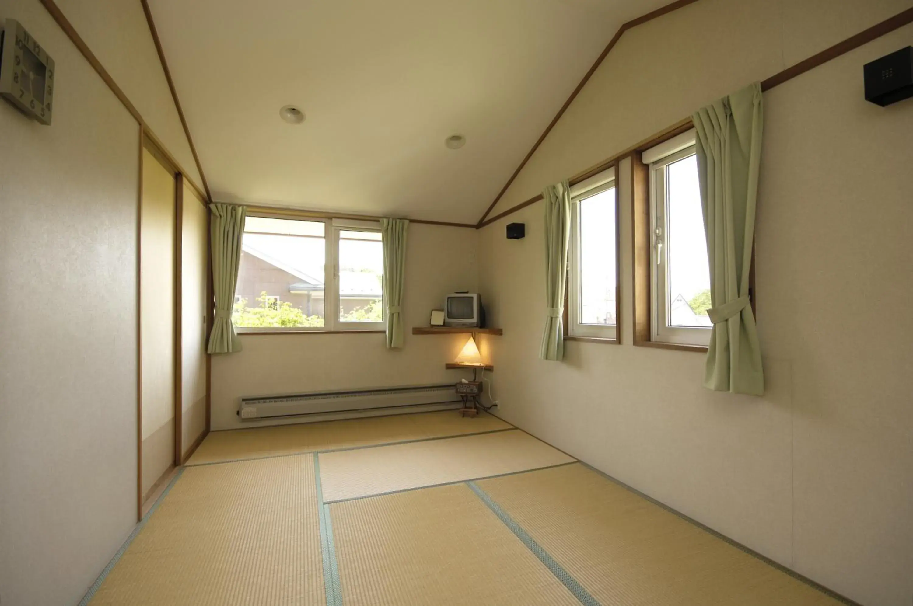 Japanese-Style Quadruple Room in Pension Field Japanese-Style Quadruple Room in Pension Field