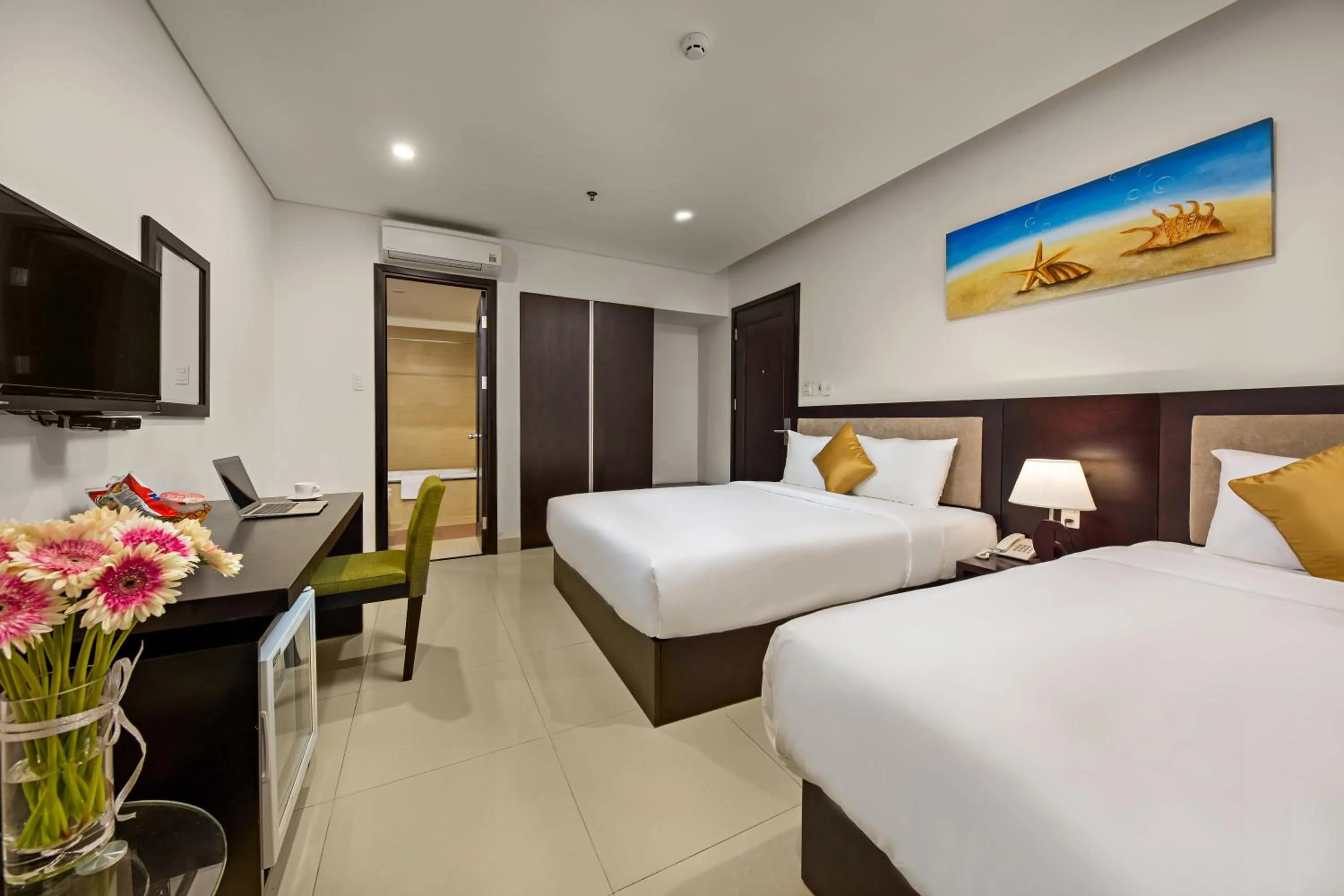 Bedroom in ELC Beach Hotel