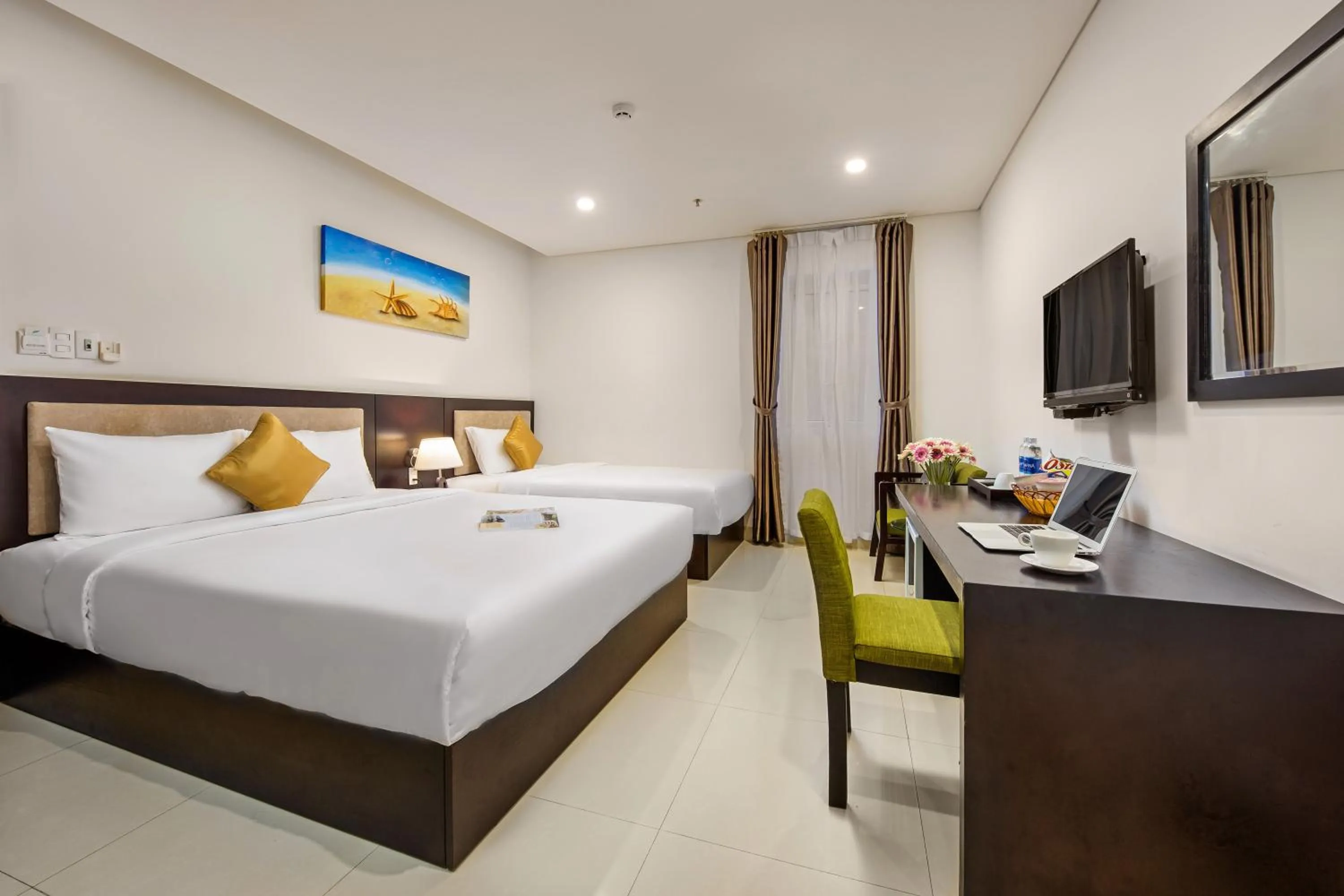 Photo of the whole room in ELC Beach Hotel