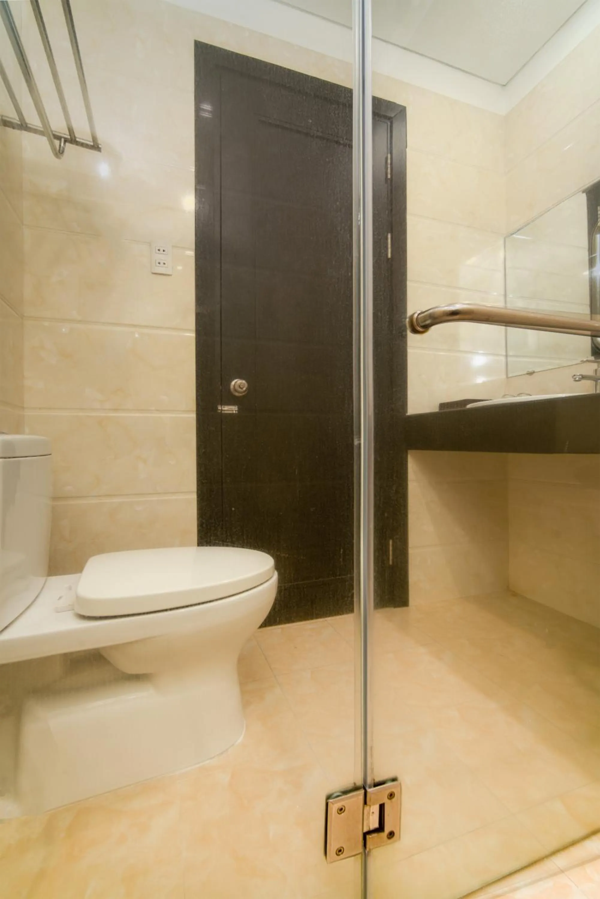 Shower in ELC Beach Hotel