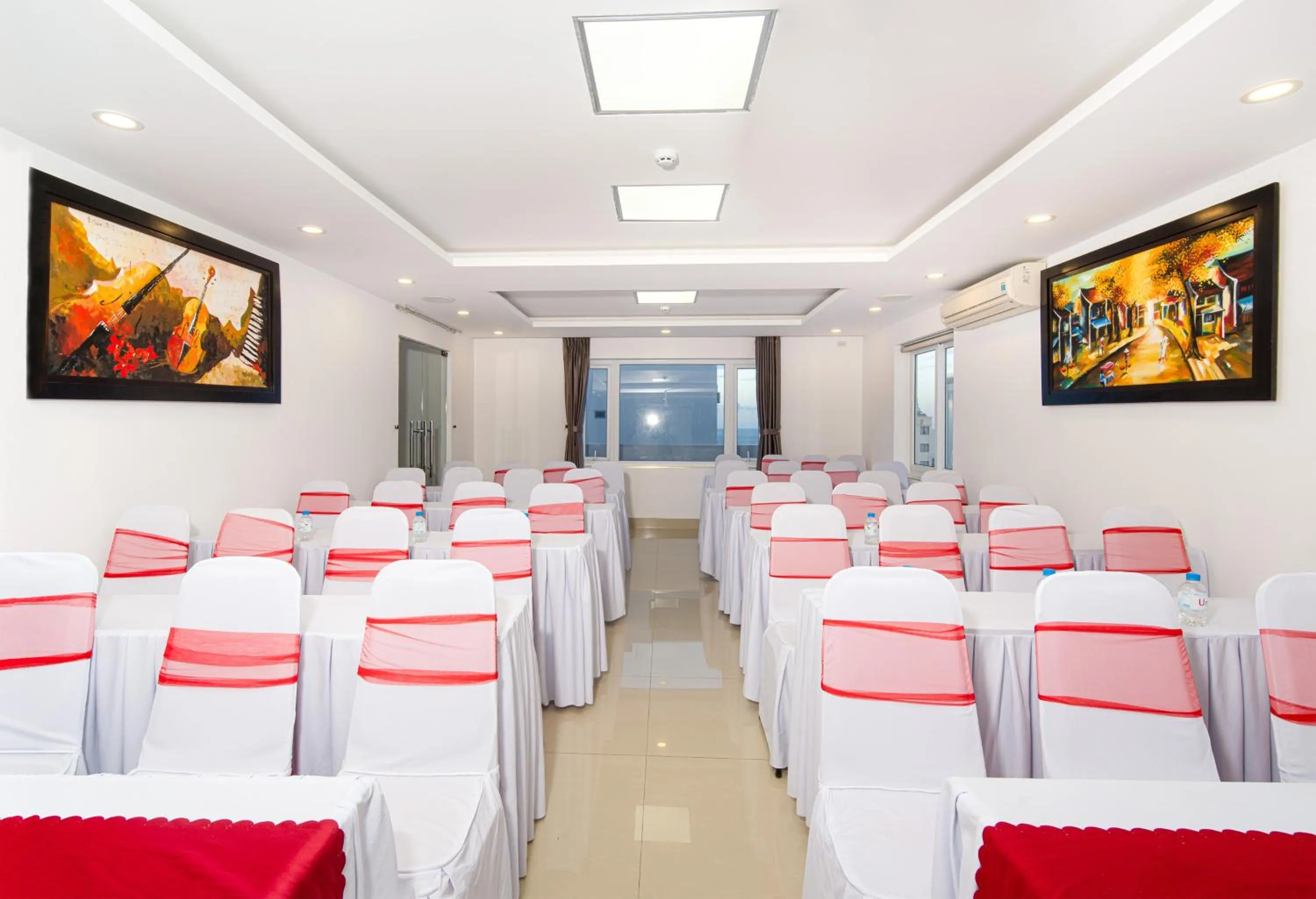 Business facilities in ELC Beach Hotel