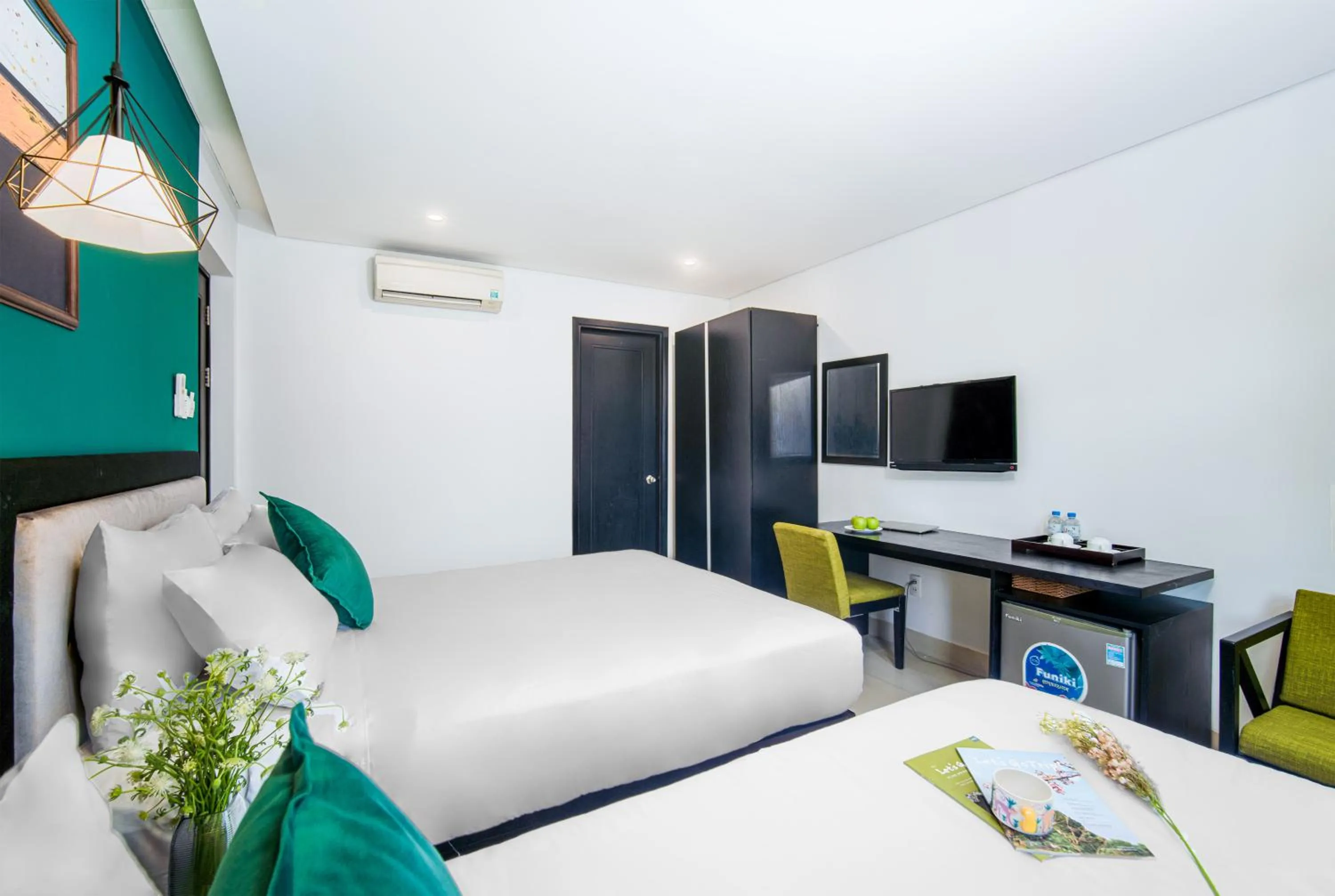 Communal lounge/ TV room in ELC Beach Hotel