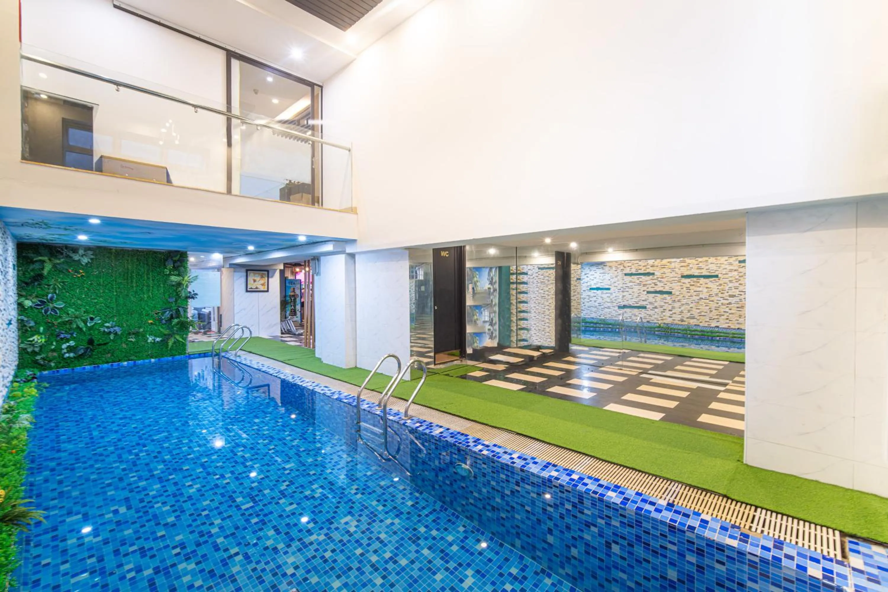 Pool view in ELC Beach Hotel