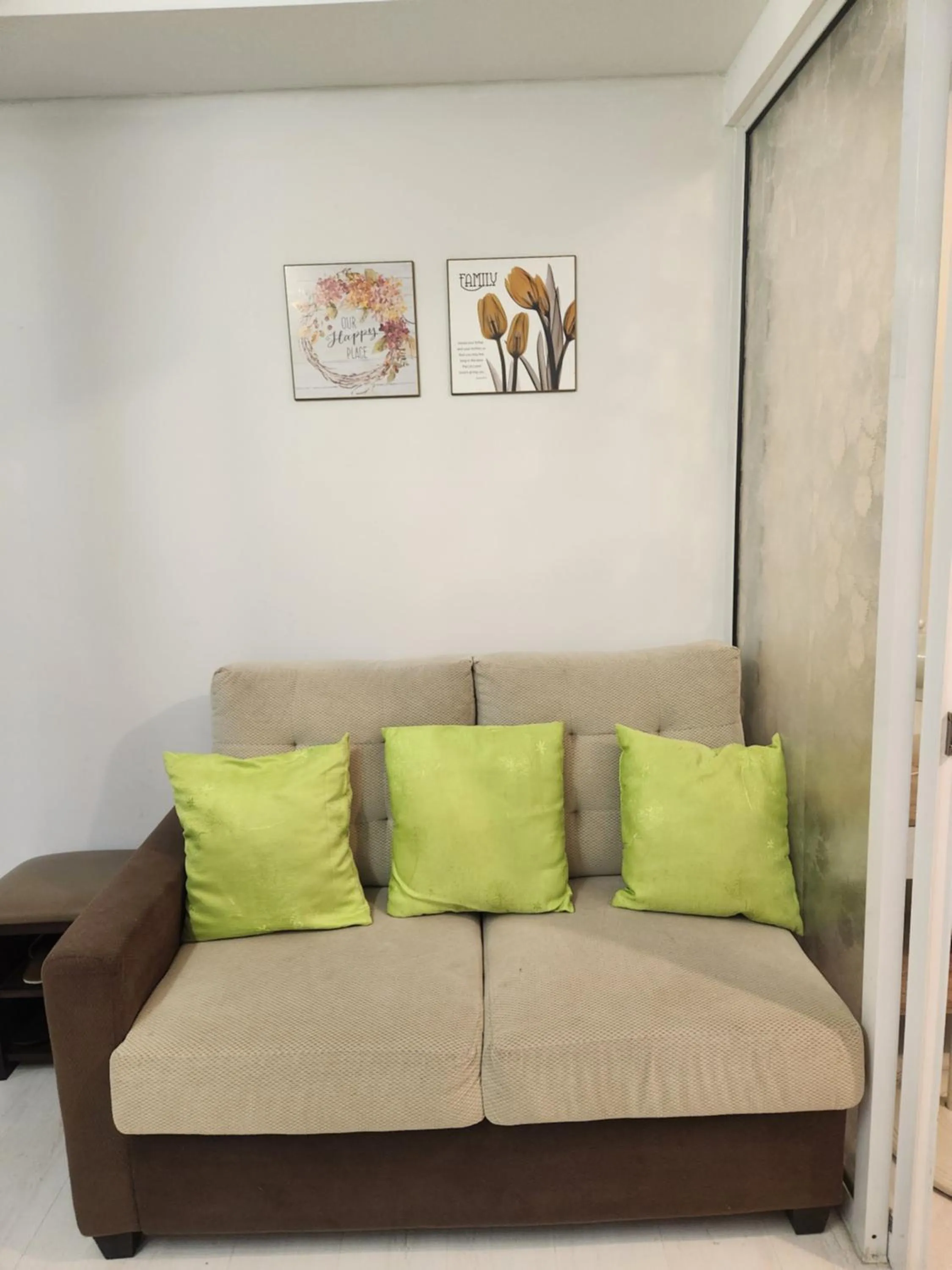 Living room in Azure Staycation Philippines by AMRS Near Manila International Airport