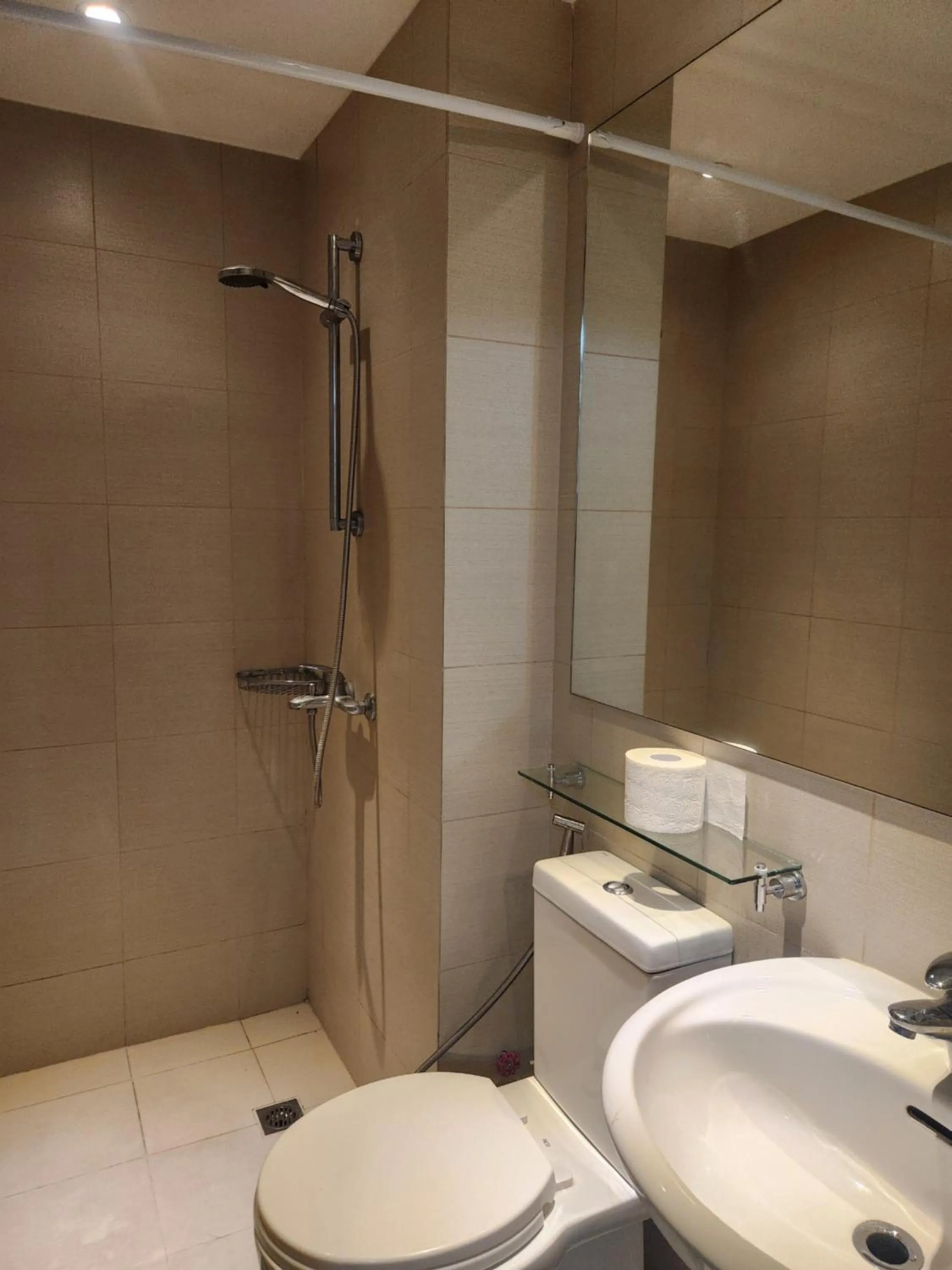 Bathroom in Azure Staycation Philippines by AMRS Near Manila International Airport
