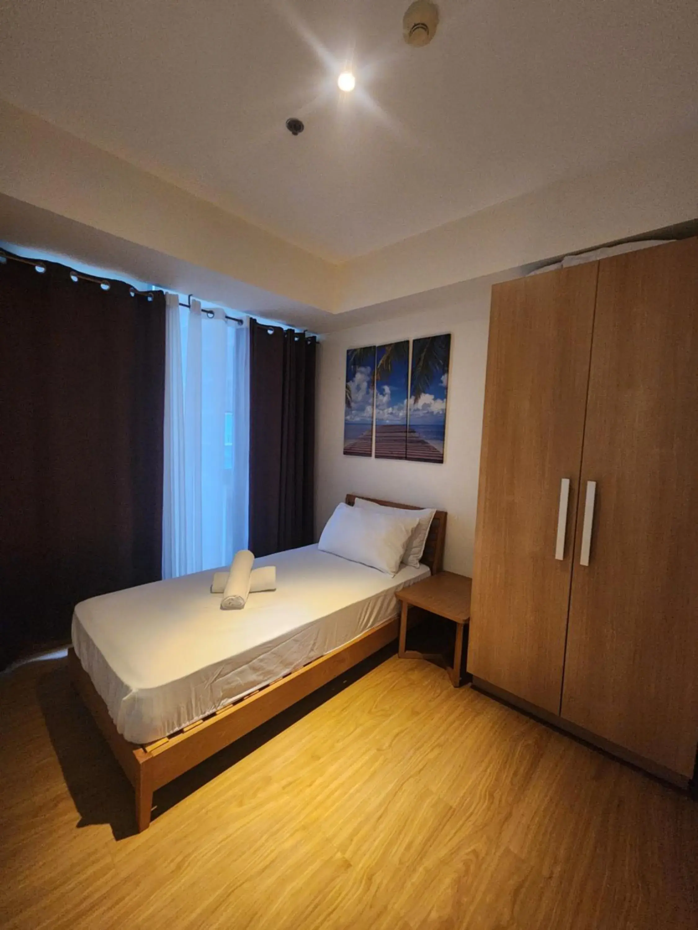 Two-Bedroom Apartment with City View in Azure Staycation Philippines by AMRS Near Manila International Airport Two-Bedroom Apartment with City View in Azure Staycation Philippines by AMRS Near Manila International Airport