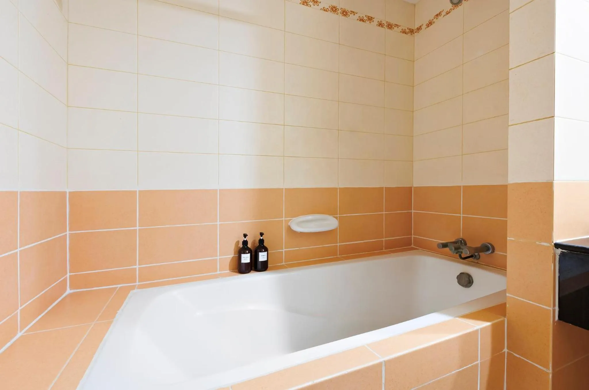 Bathroom in Central Place Hotel