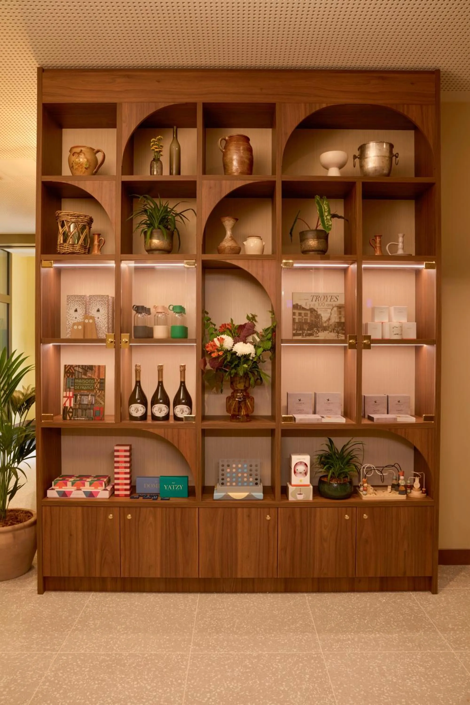 On-site shops in OKKO Hotels Troyes Centre